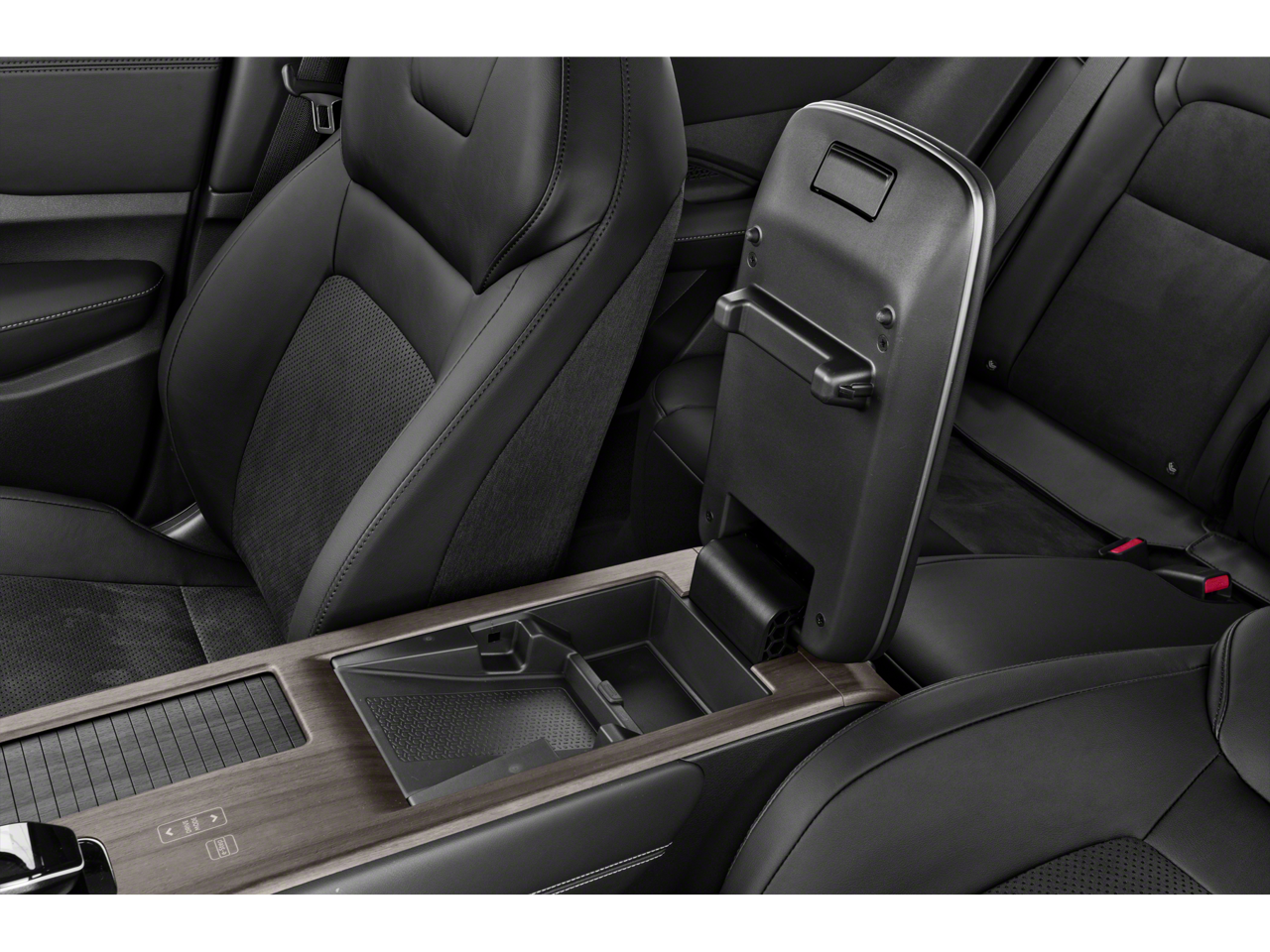 2024 Nissan Ariya ENGAGE e-4ORCE