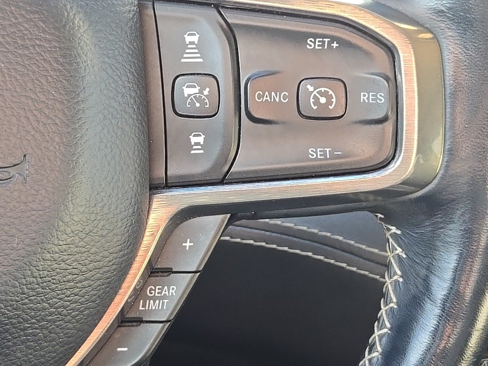 2020 RAM 1500 Limited