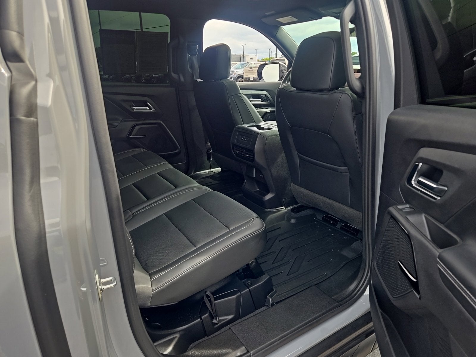 2025 Chevrolet Silverado EV LT