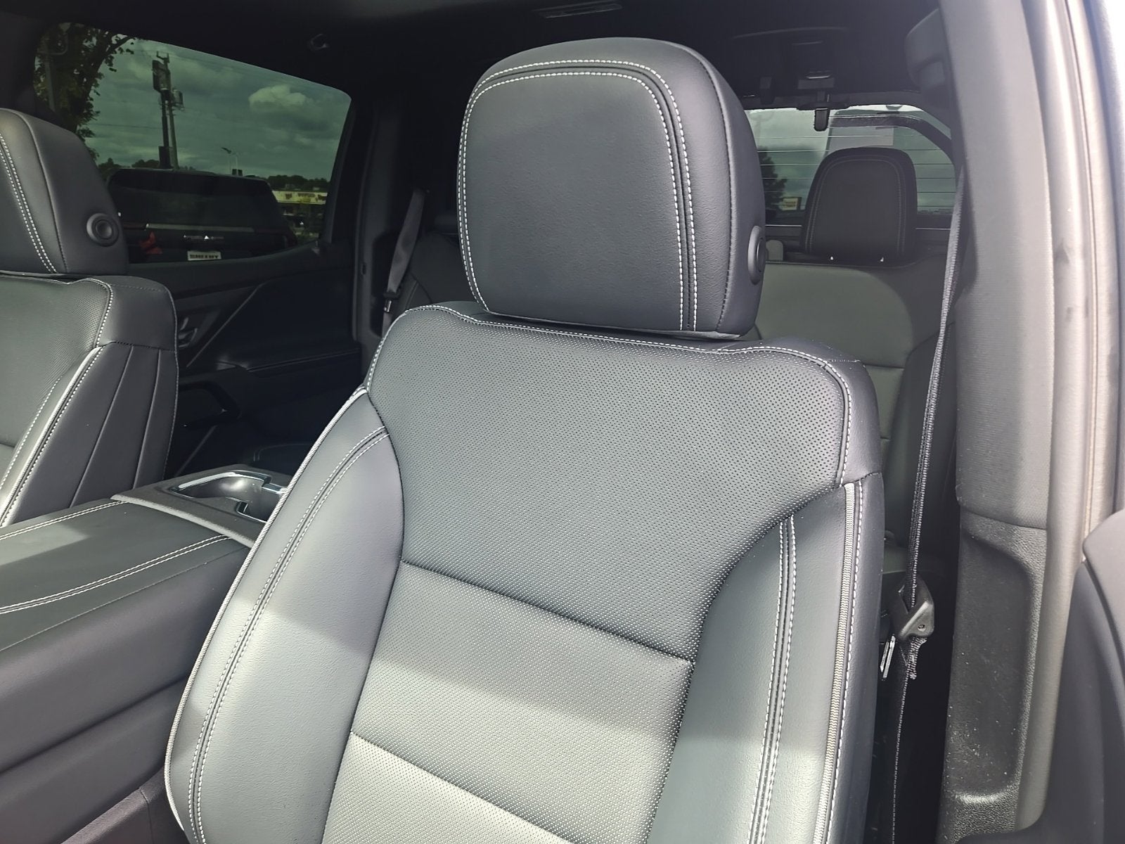 2025 Chevrolet Silverado EV LT