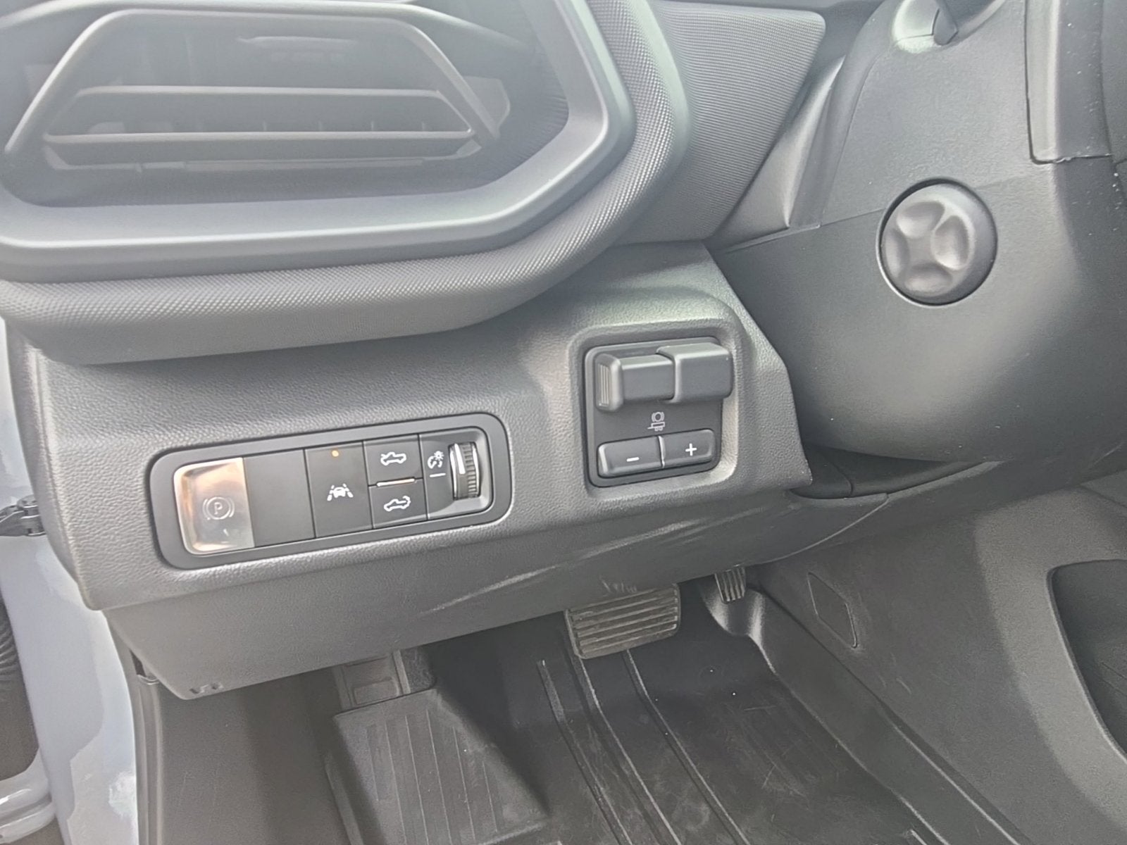 2025 Chevrolet Silverado EV LT