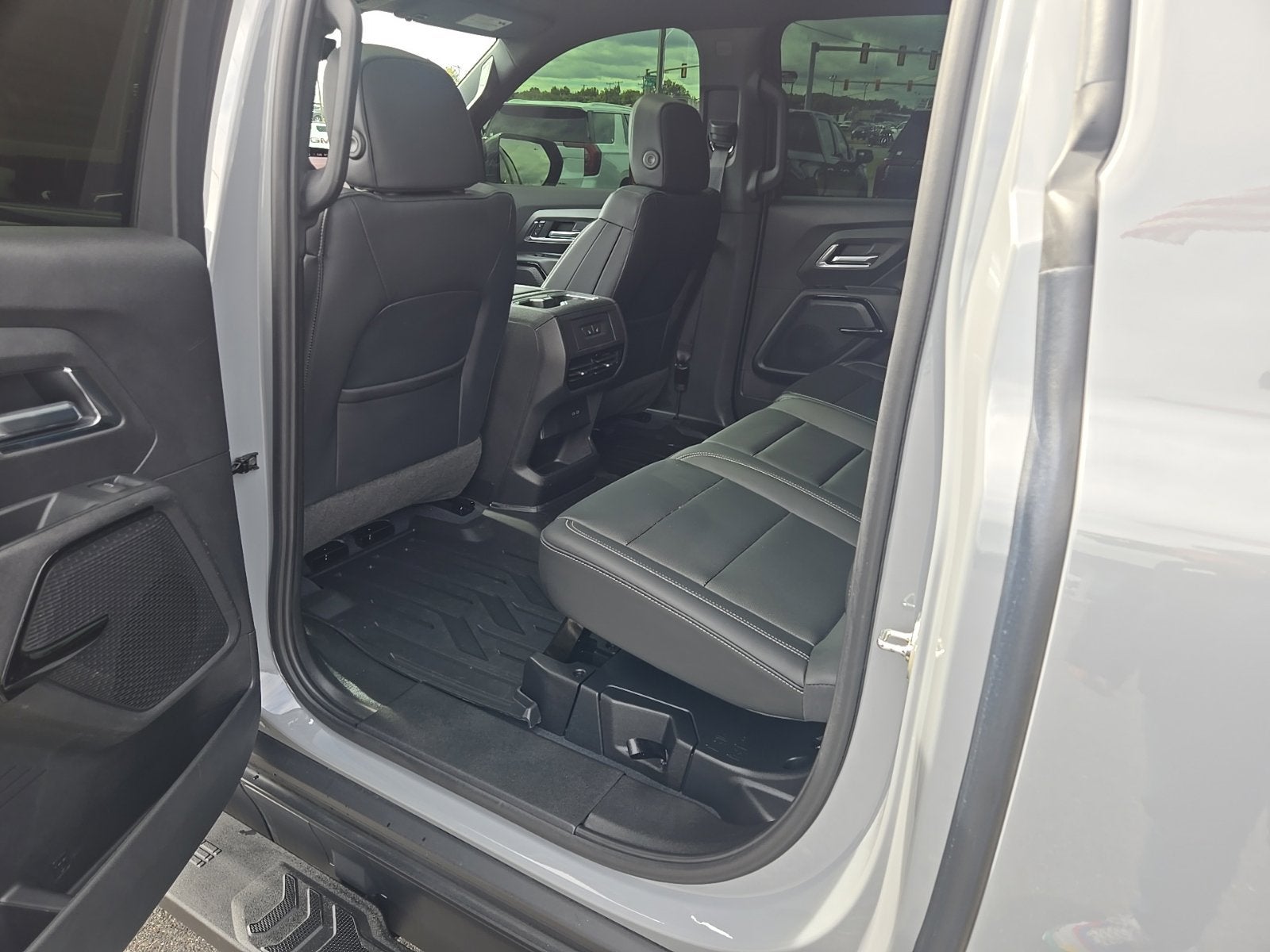 2025 Chevrolet Silverado EV LT
