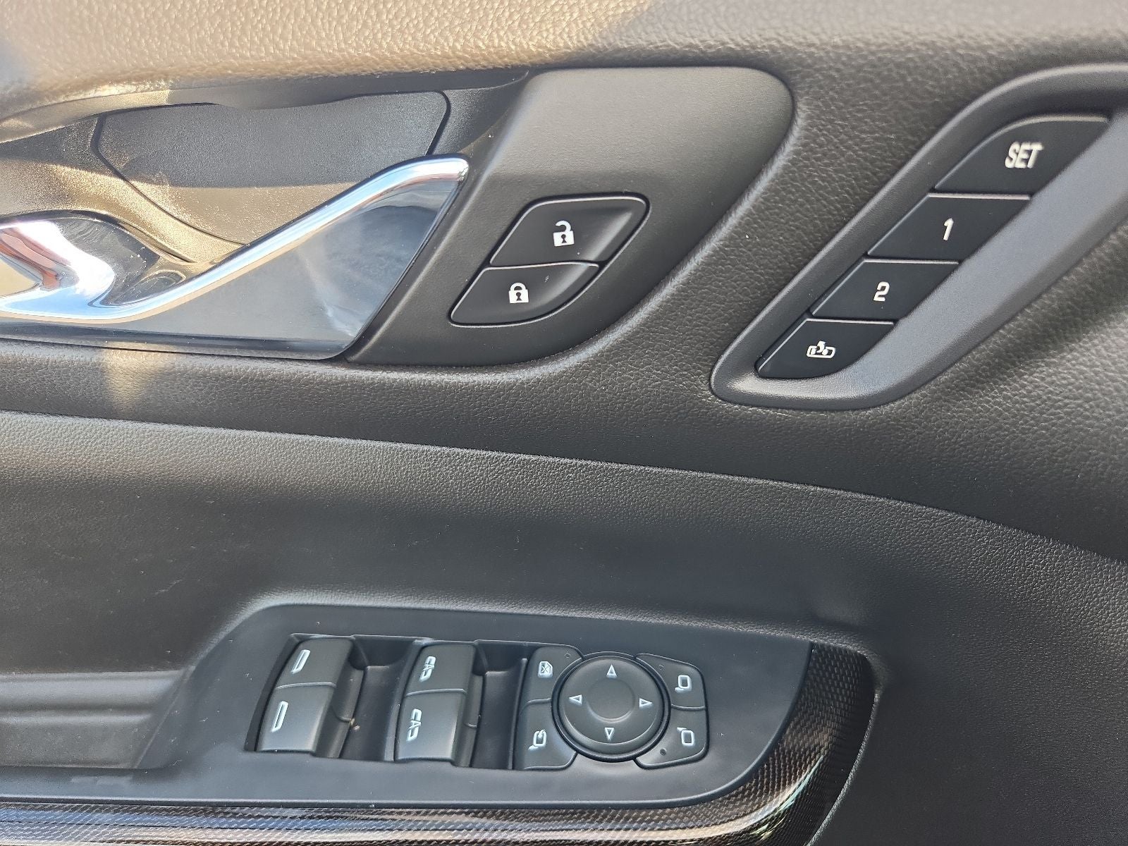 2022 GMC Acadia AT4