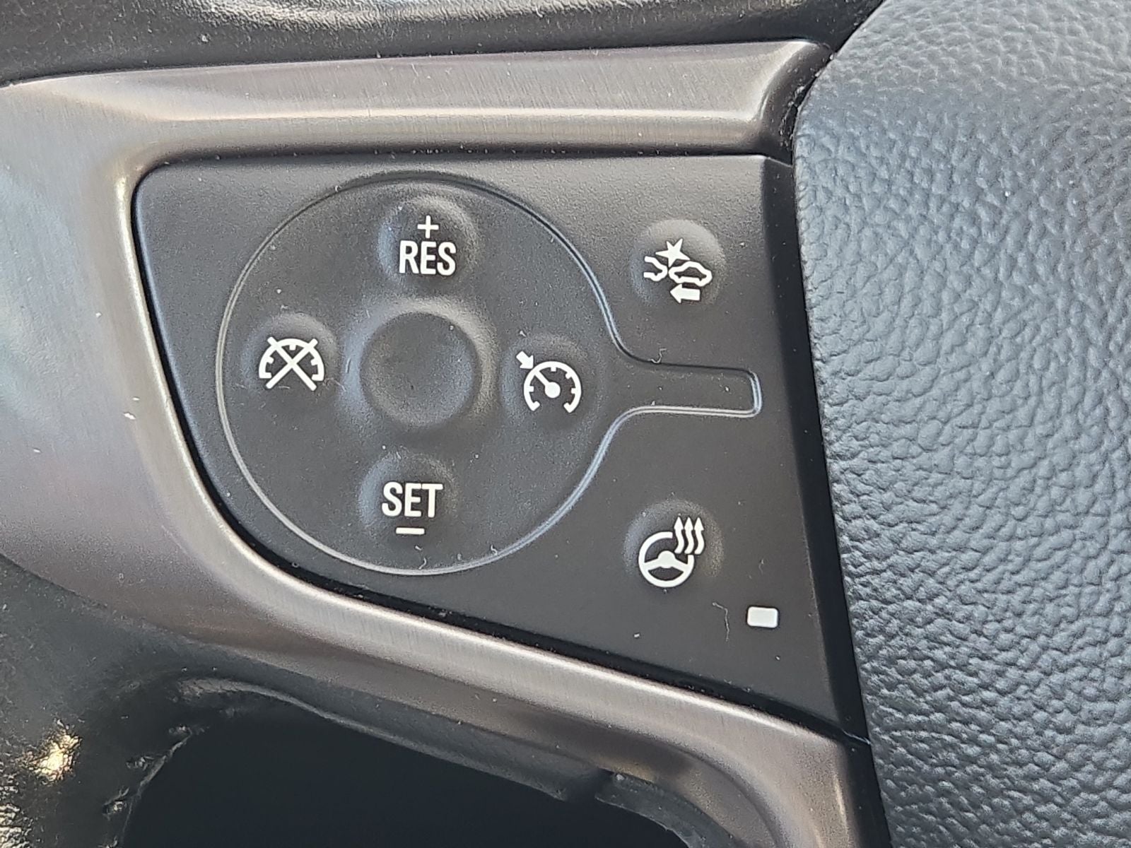 2022 GMC Acadia AT4