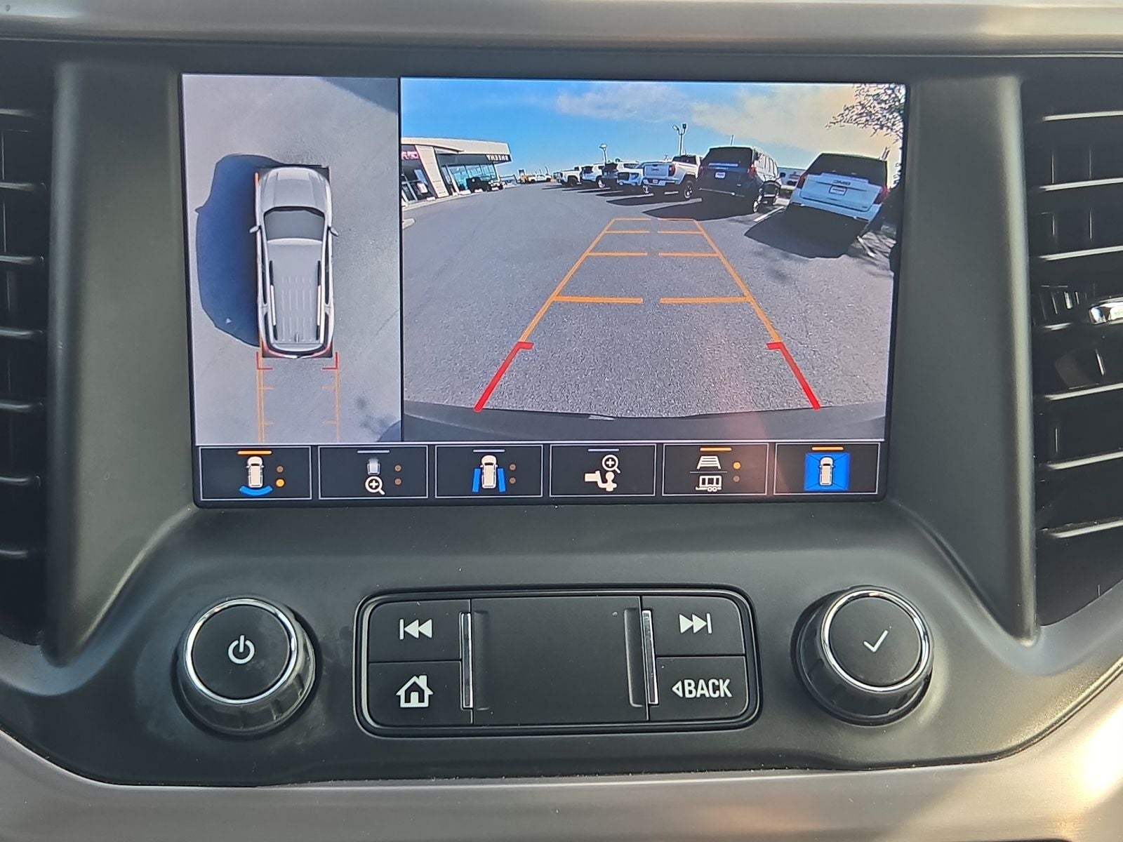 2022 GMC Acadia AT4