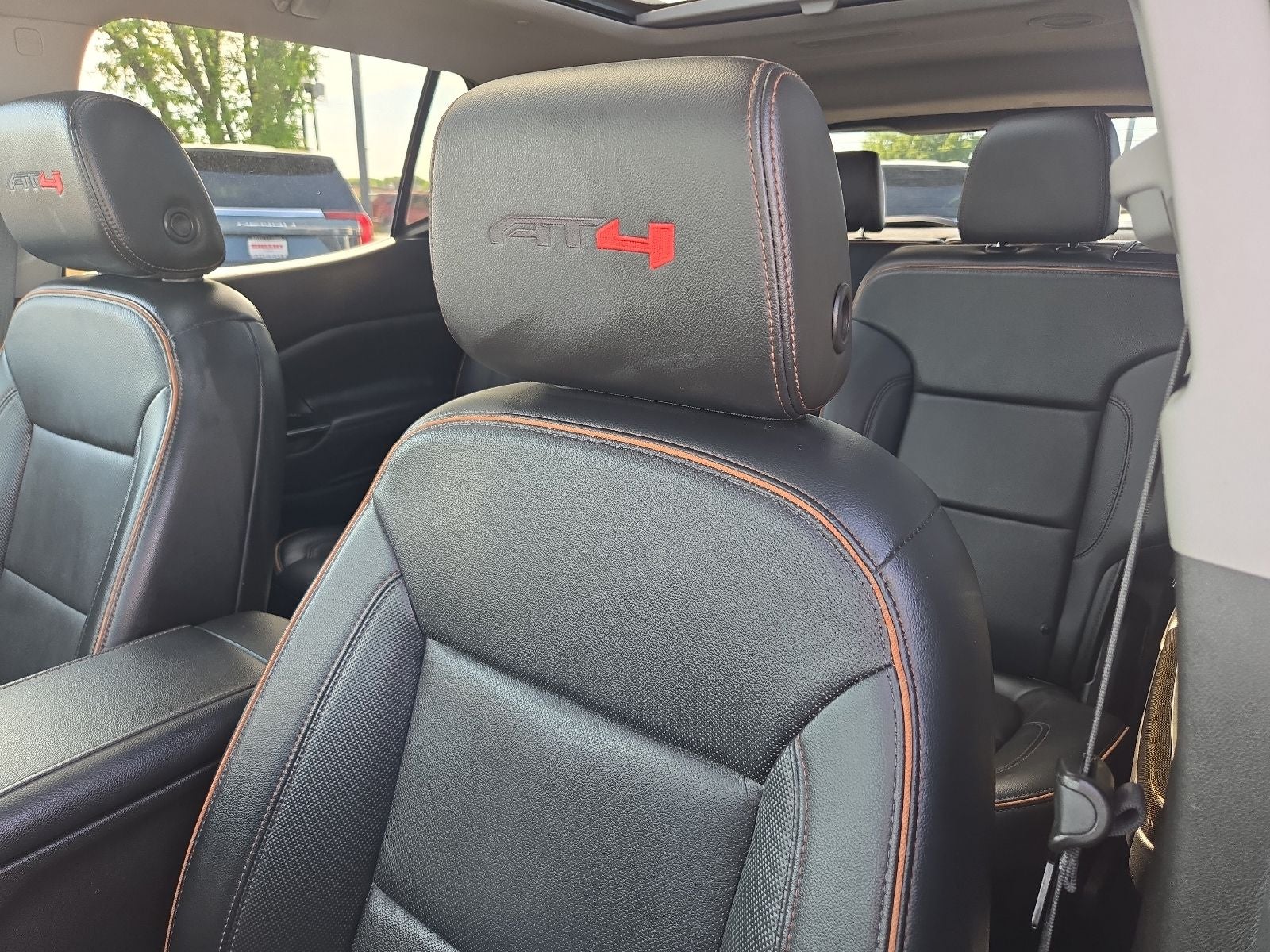 2022 GMC Acadia AT4
