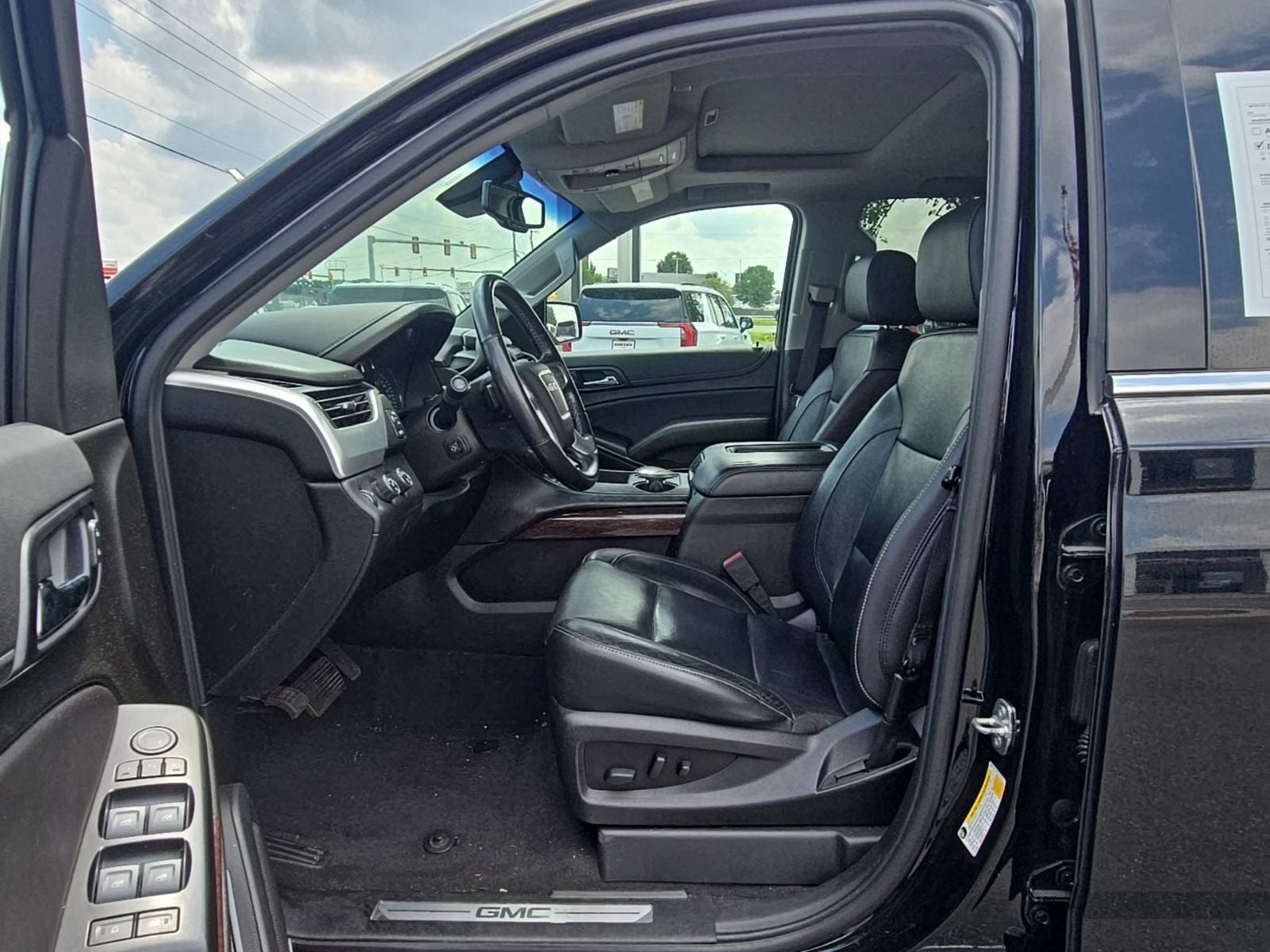 2020 GMC Yukon SLT