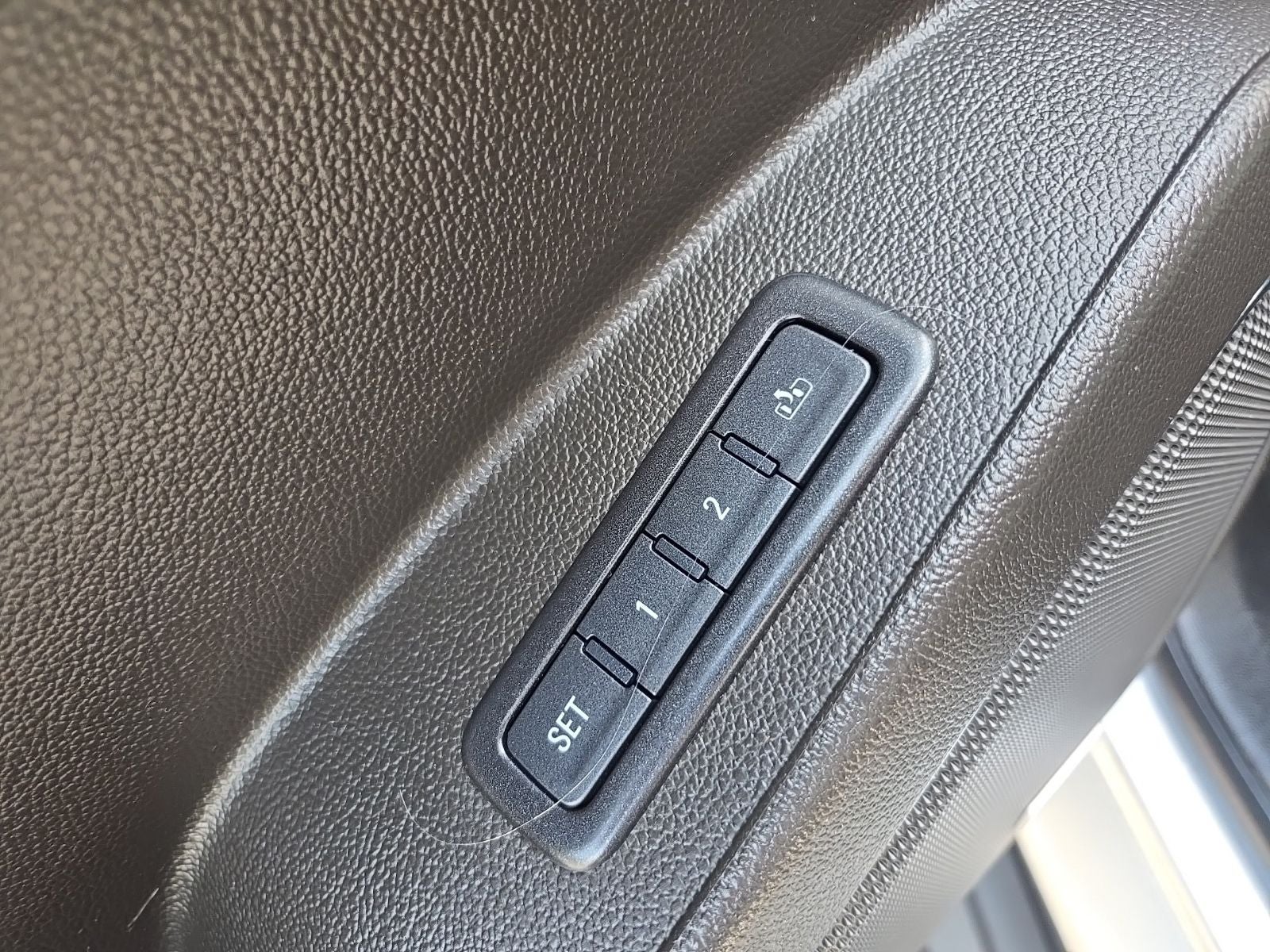 2017 GMC Yukon XL SLT