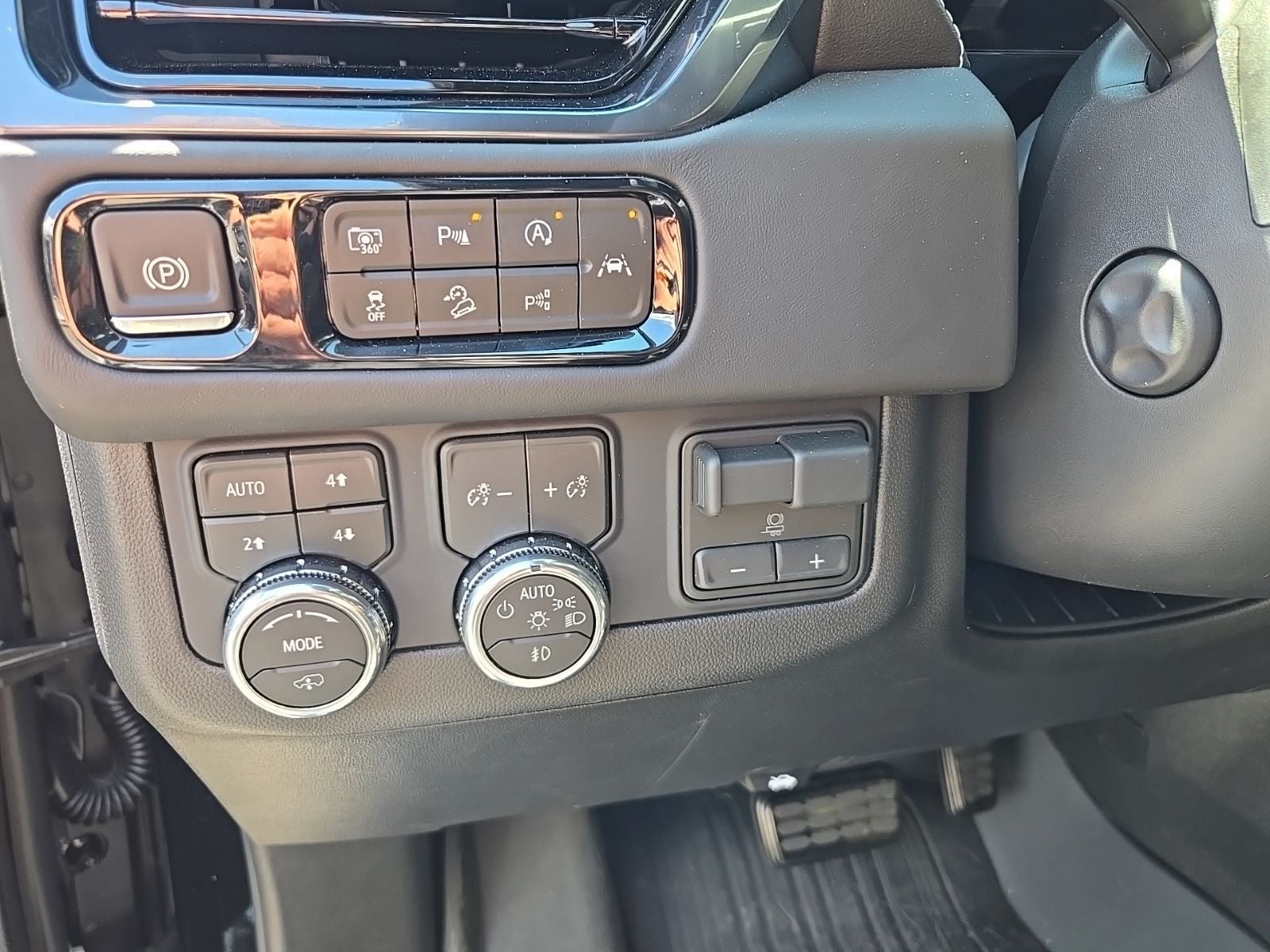 2026 GMC Yukon XL AT4 Ultimate