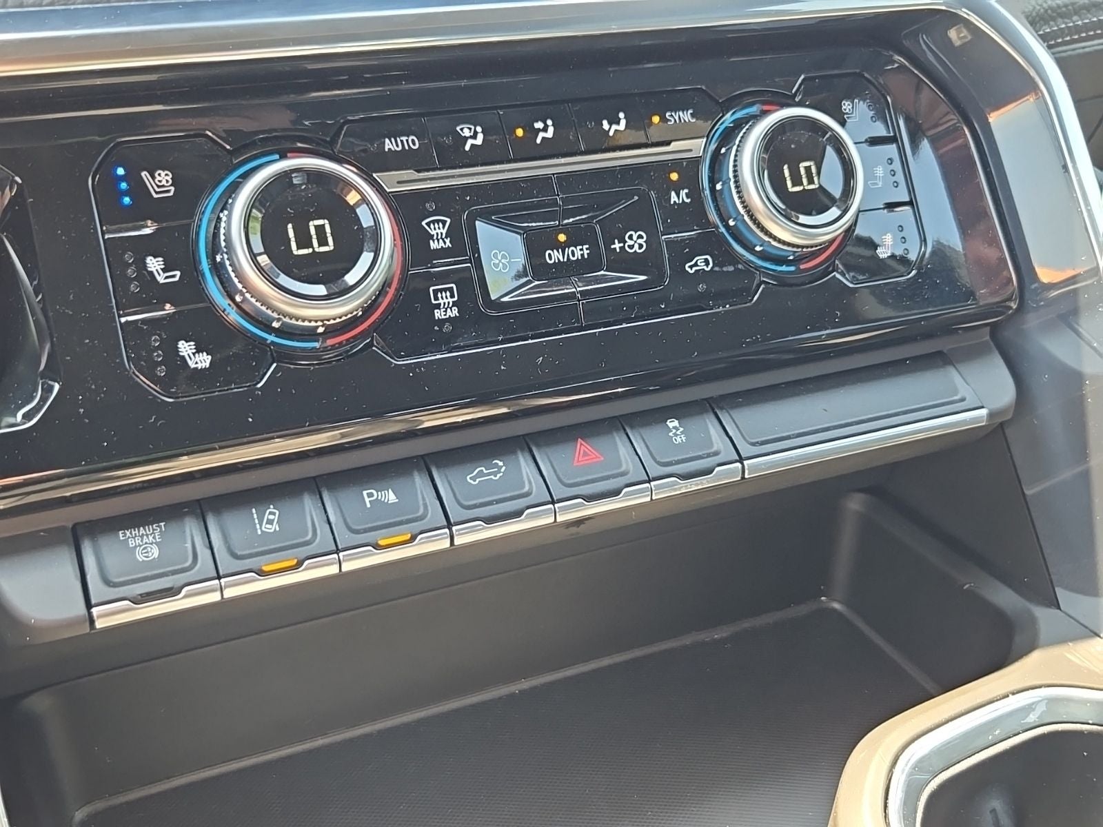 2024 GMC Sierra 3500HD Denali