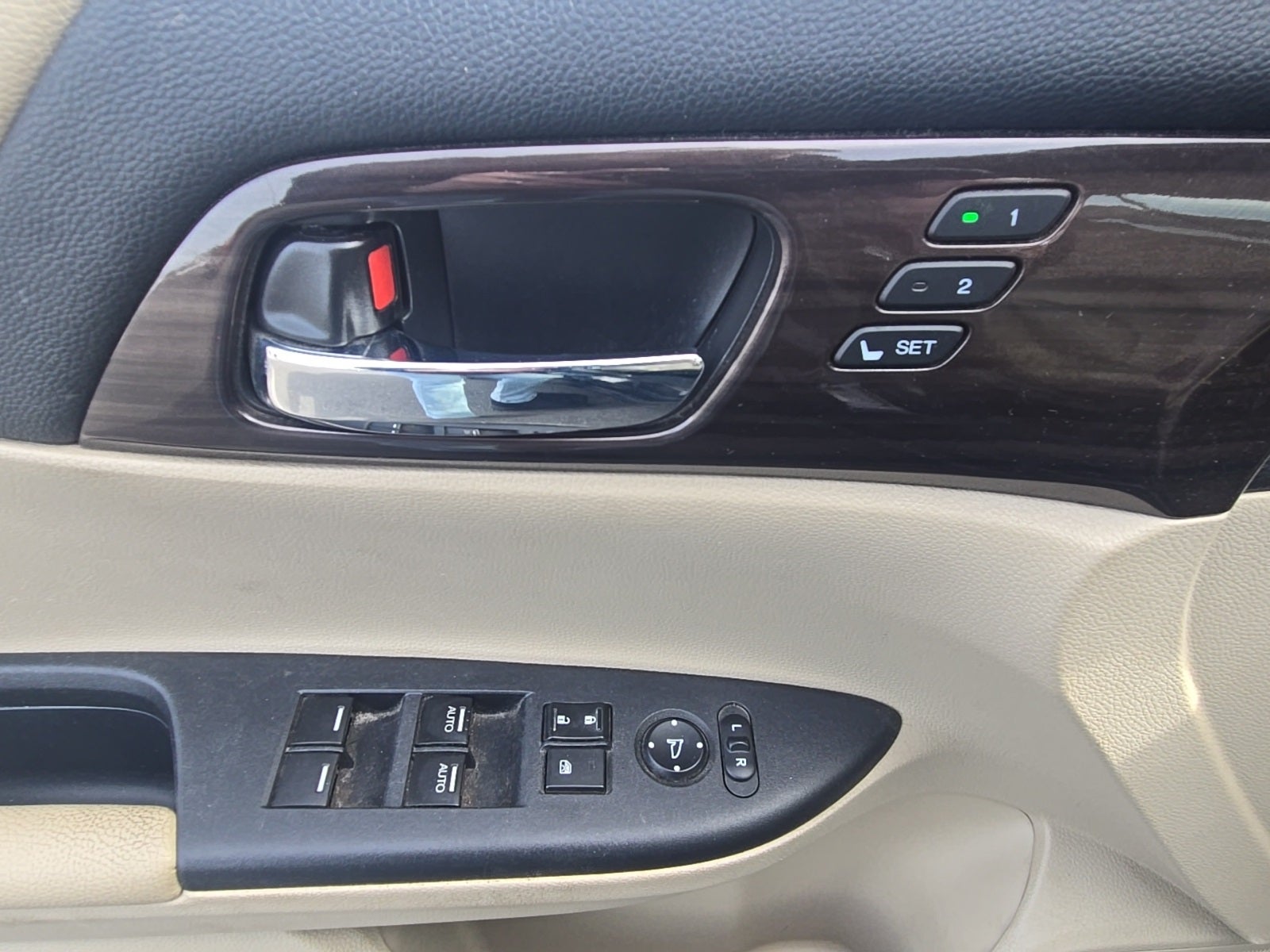 2017 Honda Accord EX-L w/Navigation and Honda Sensing