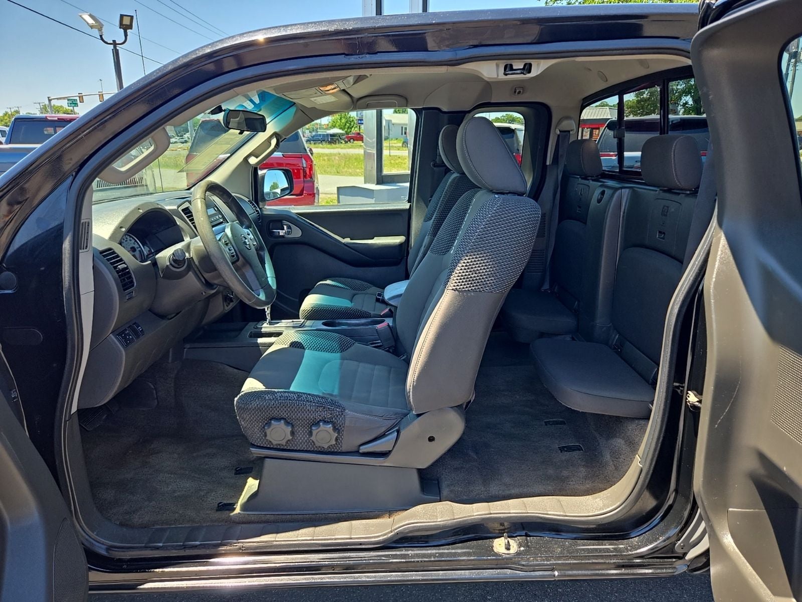 2012 Nissan Frontier SV