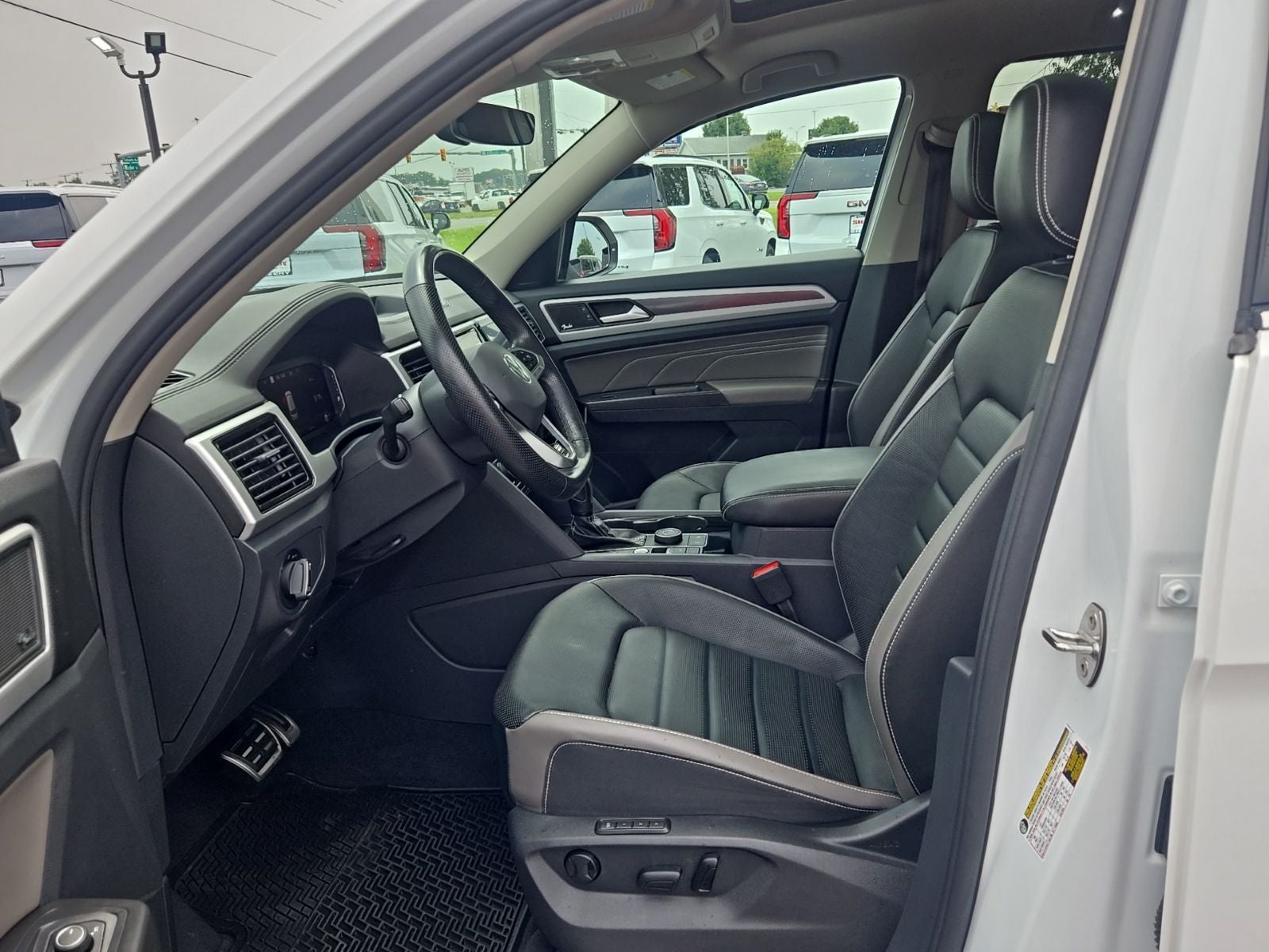 2023 Volkswagen Atlas 3.6L V6 SEL Premium R-Line