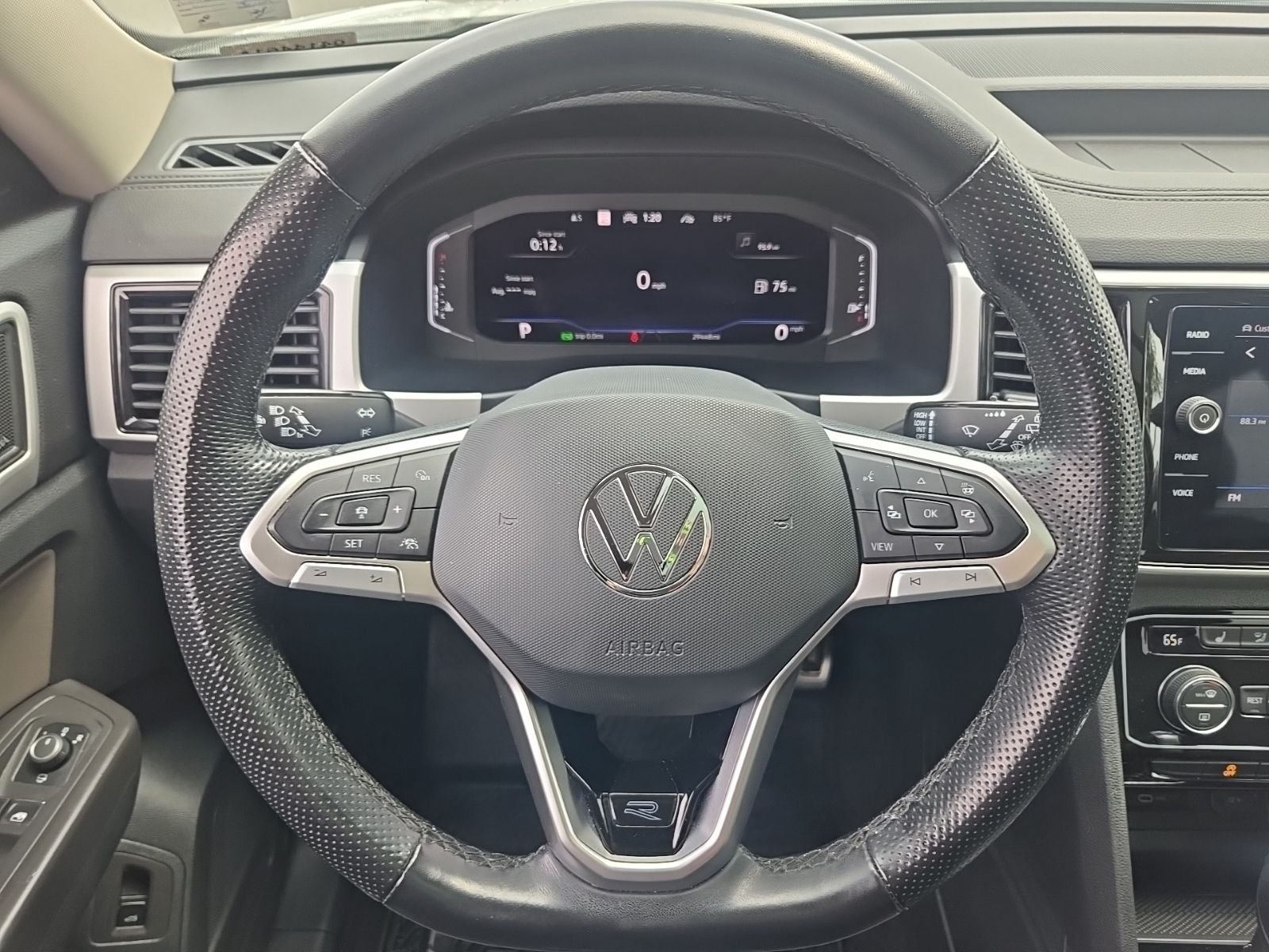 2023 Volkswagen Atlas 3.6L V6 SEL Premium R-Line