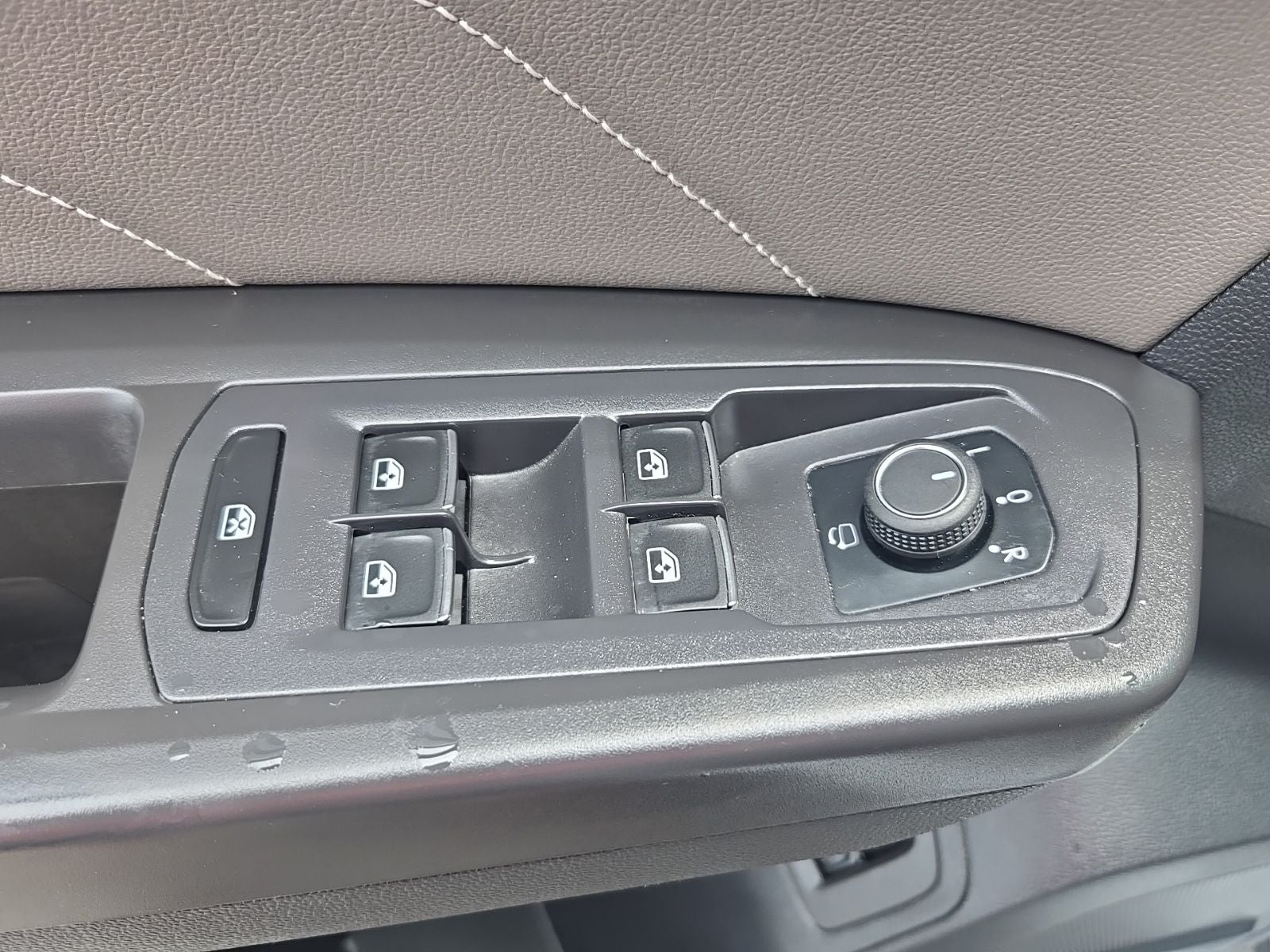 2023 Volkswagen Atlas 3.6L V6 SEL Premium R-Line