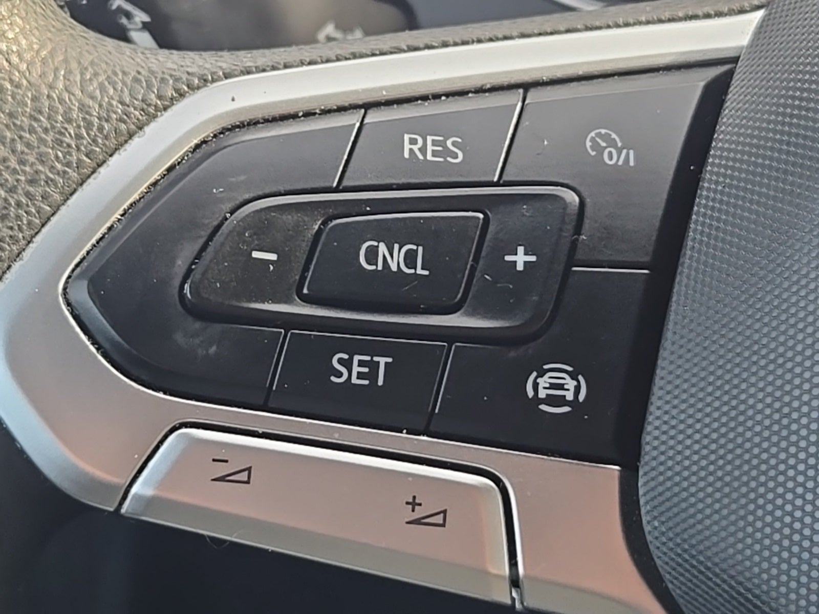 2020 Volkswagen Atlas Cross Sport 2.0T S 4Motion