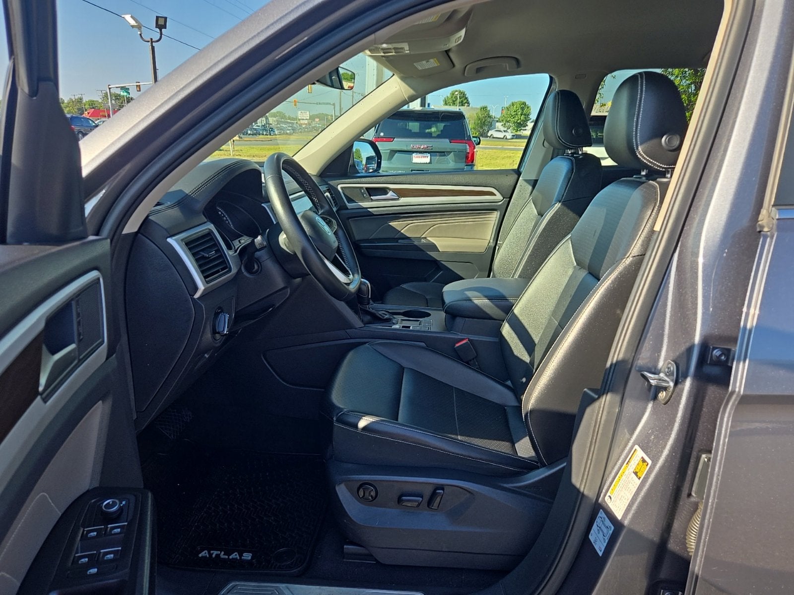 2021 Volkswagen Atlas 3.6L V6 SE w/Technology