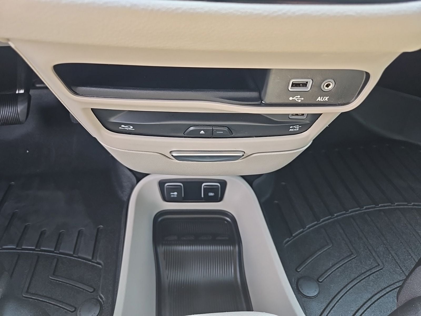 2020 Chrysler Pacifica Hybrid Limited