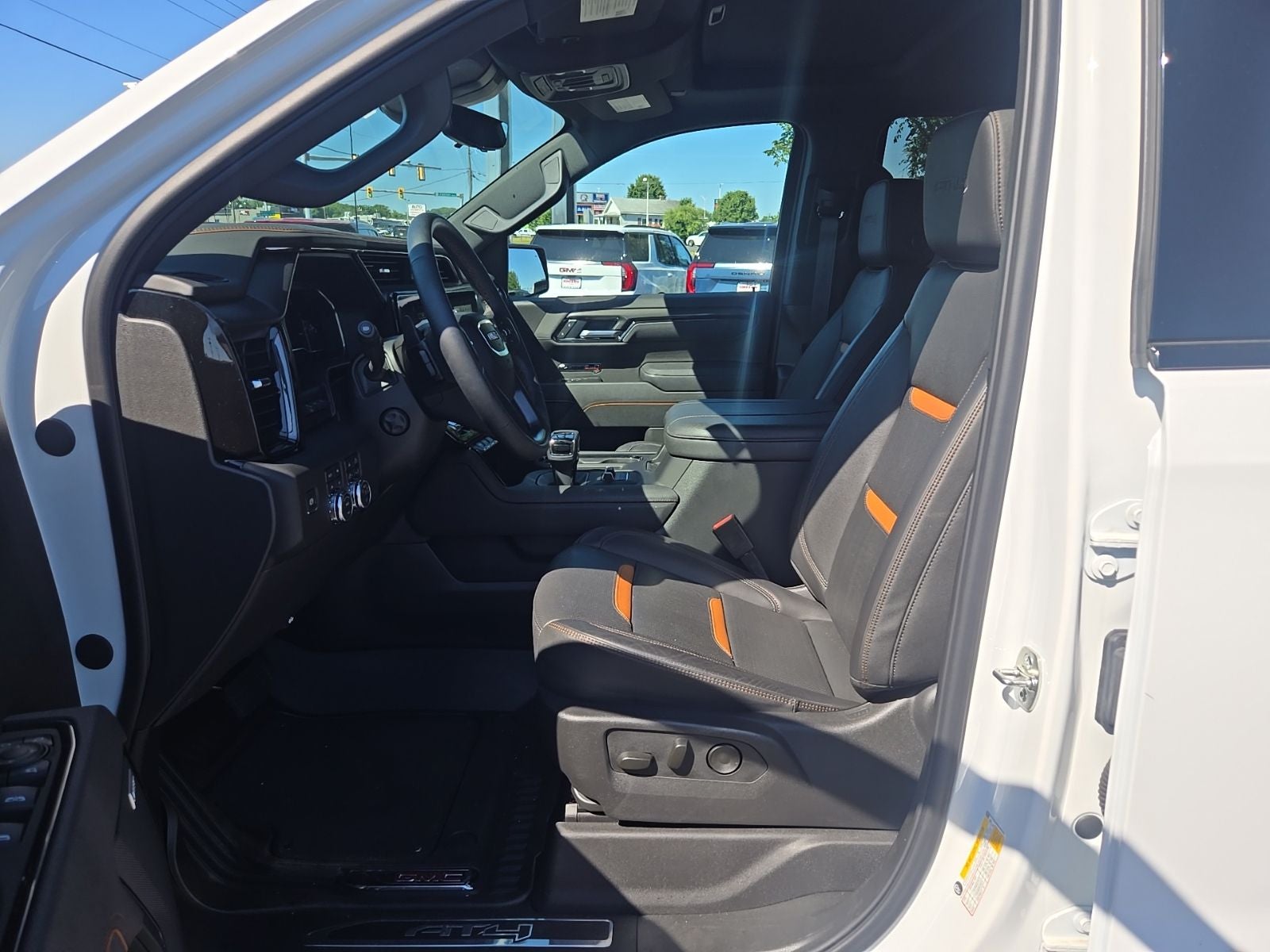 2025 GMC Sierra 1500 AT4