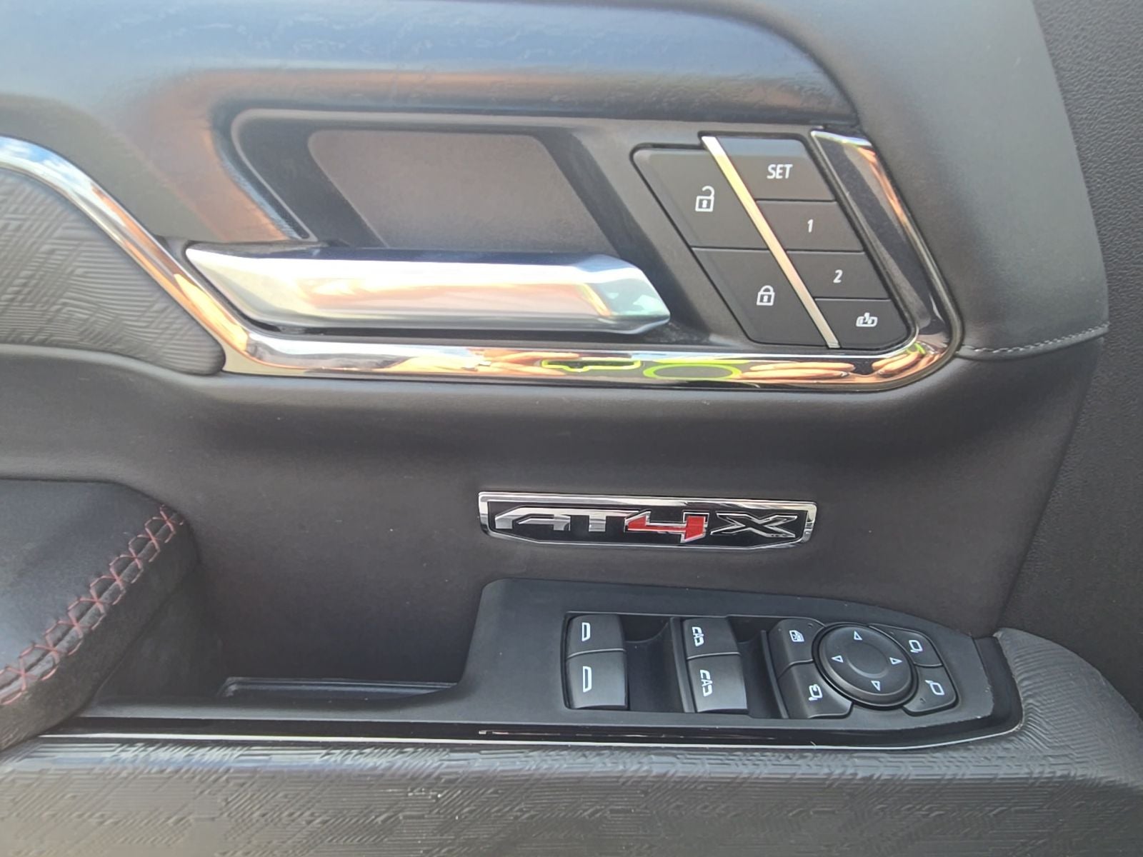 2024 GMC Sierra 1500 AT4X