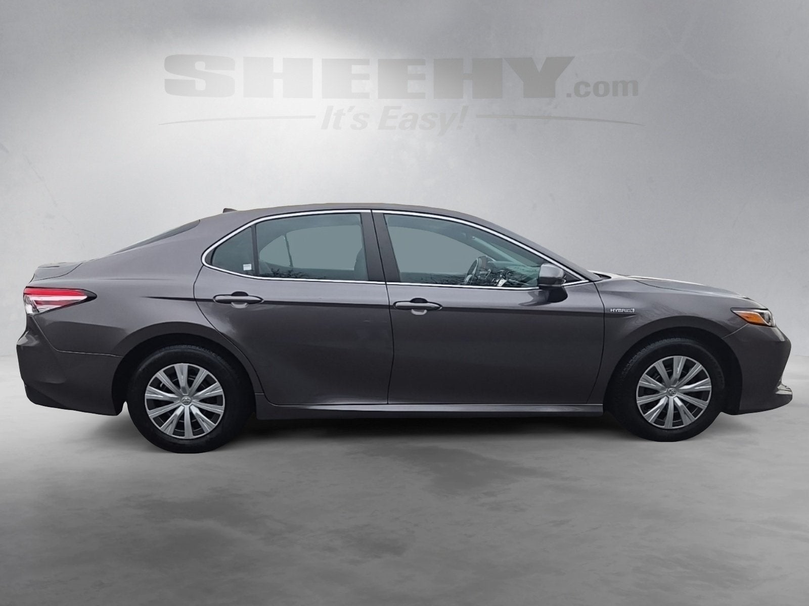 2019 Toyota Camry Hybrid LE