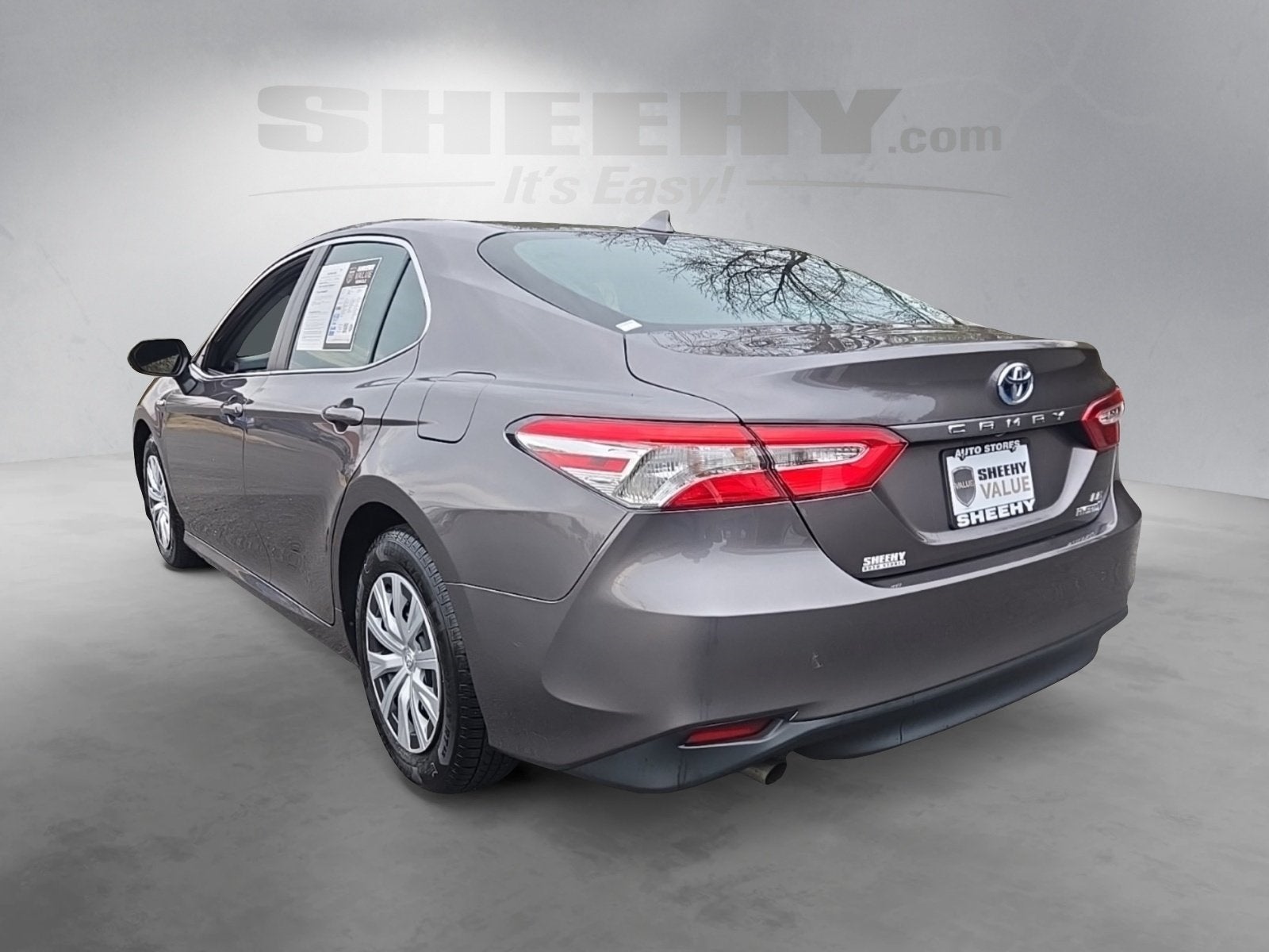2019 Toyota Camry Hybrid LE