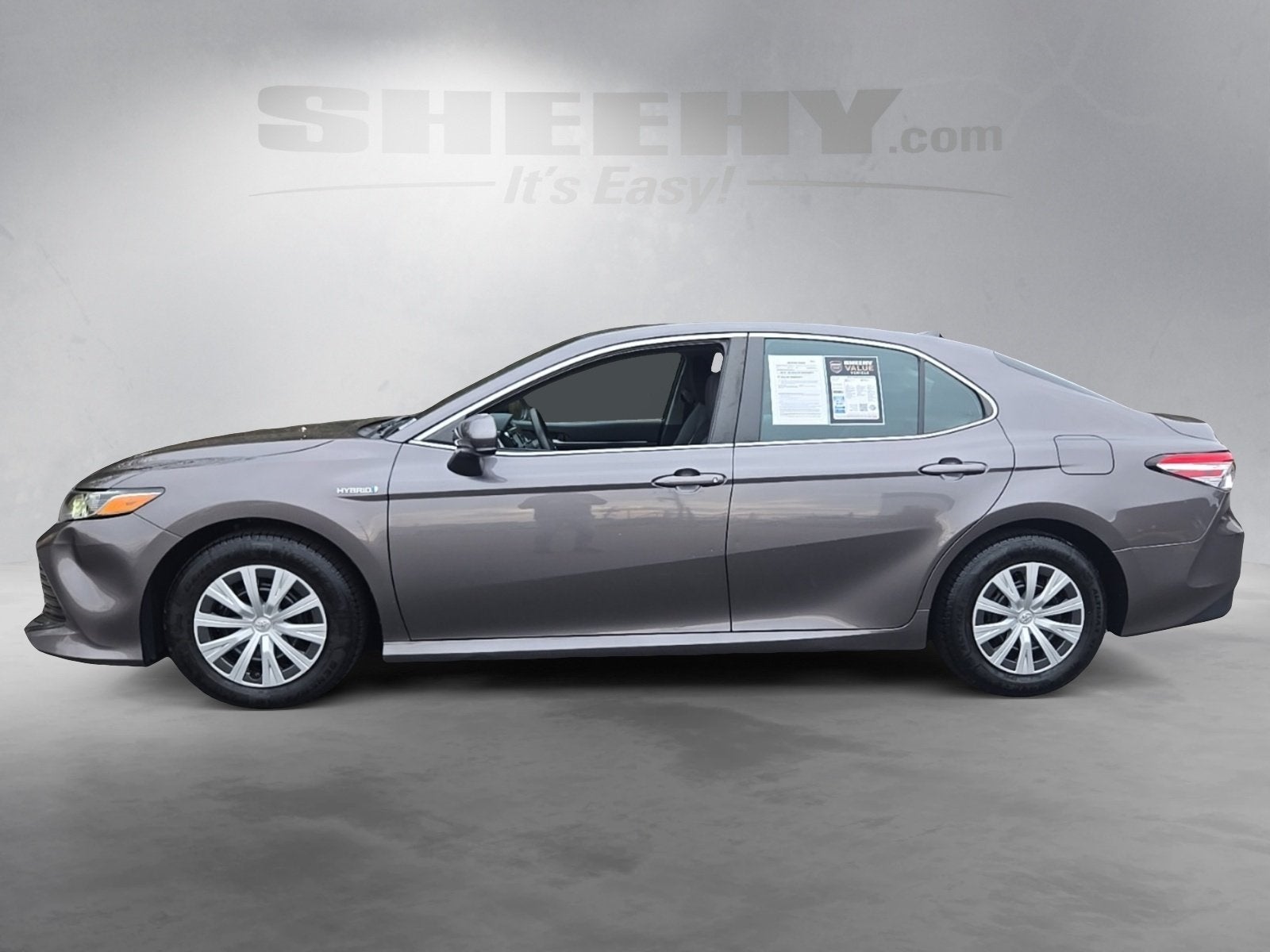 2019 Toyota Camry Hybrid LE