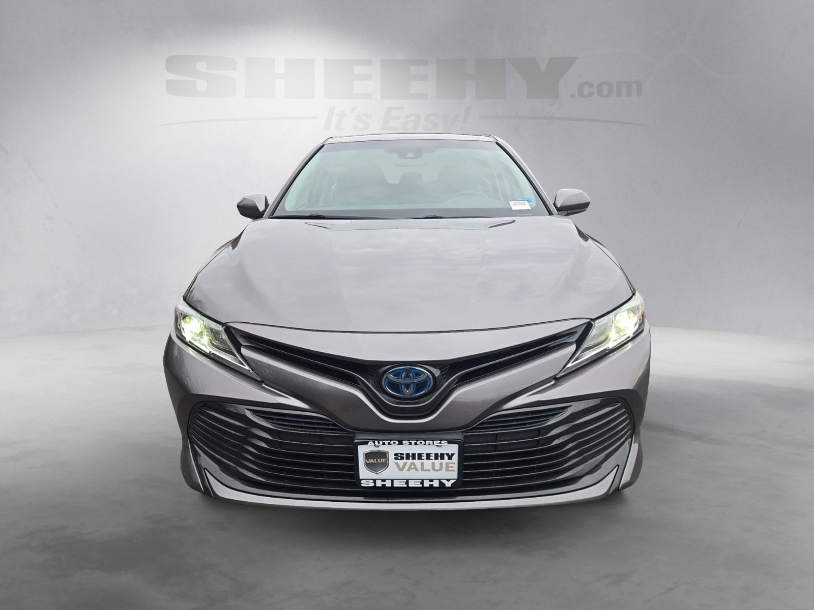 2019 Toyota Camry Hybrid LE