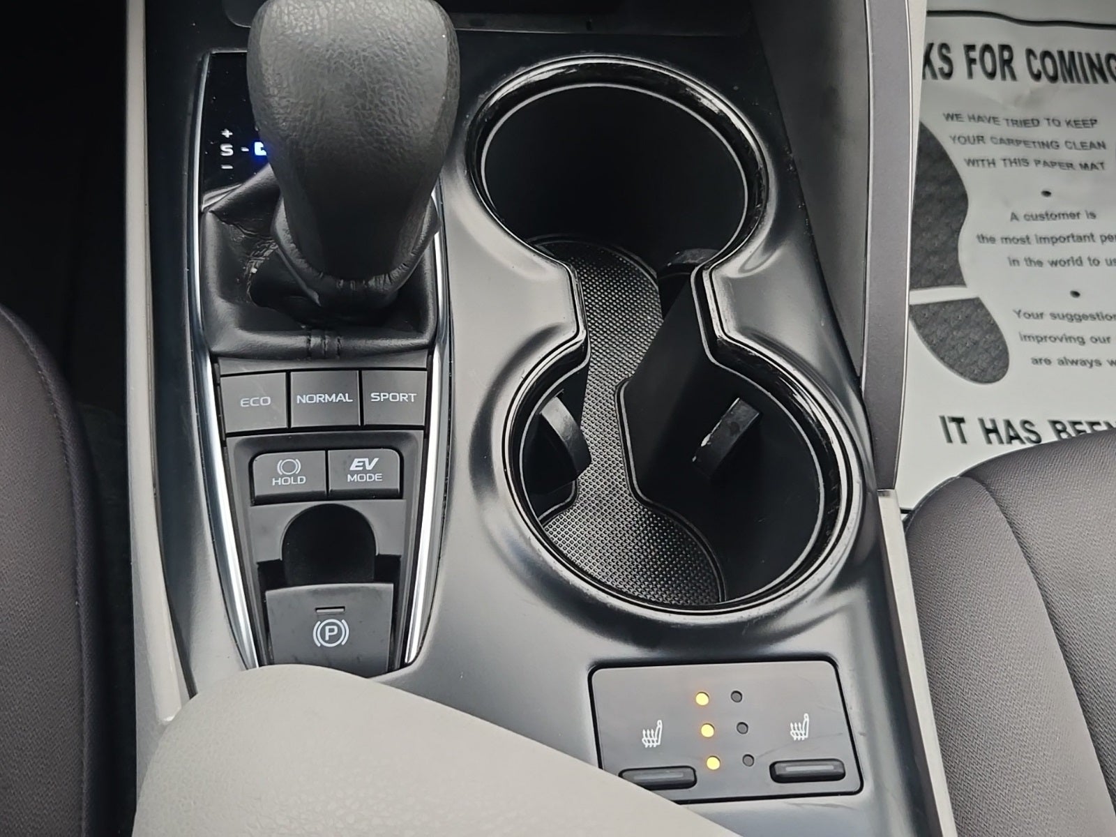 2019 Toyota Camry Hybrid LE