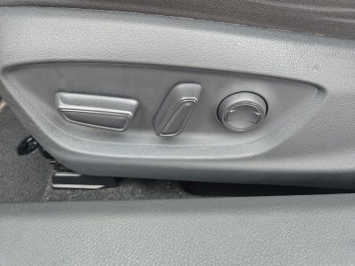 2019 Toyota Camry Hybrid LE