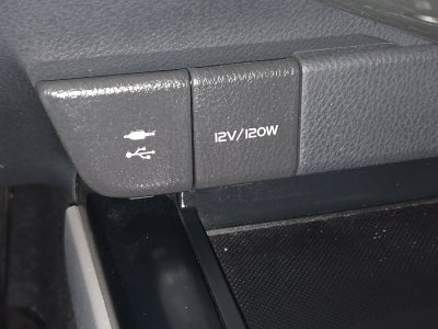 2019 Toyota Camry Hybrid LE