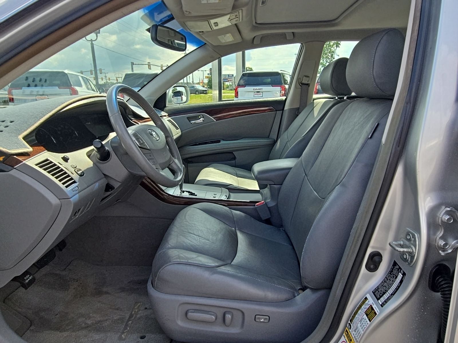 2008 Toyota Avalon XLS