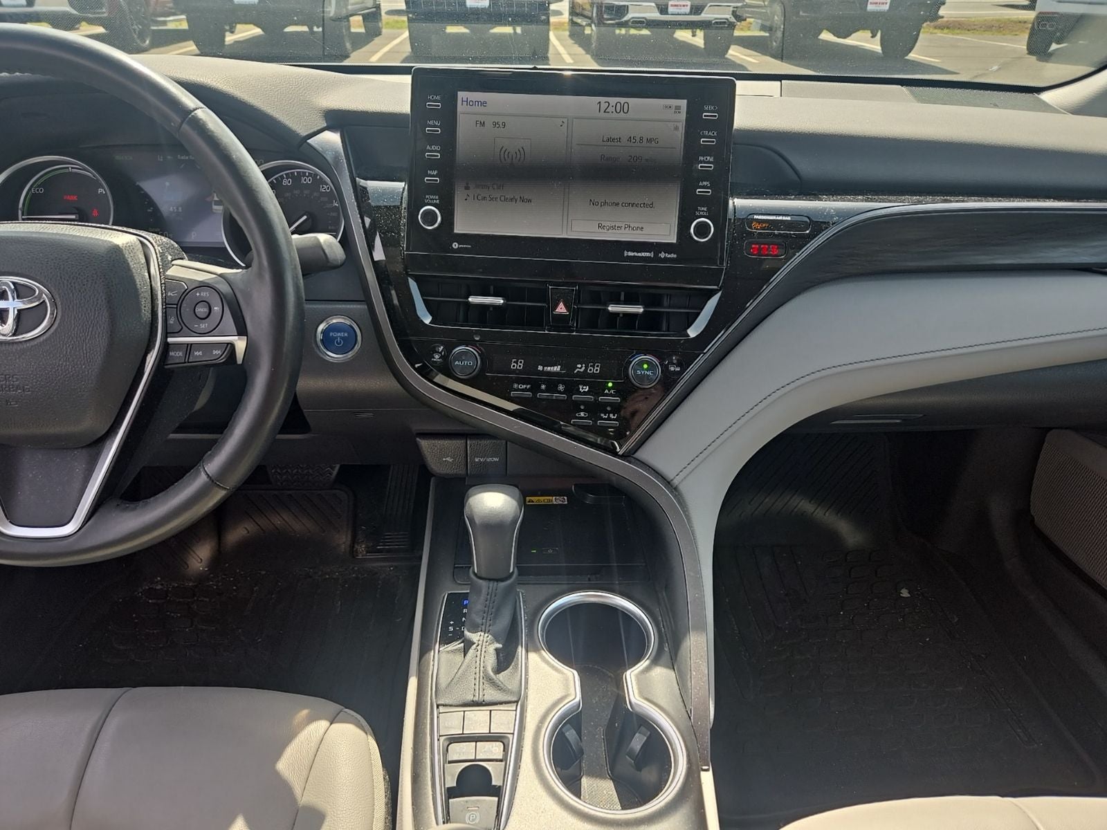 2024 Toyota Camry Hybrid XLE