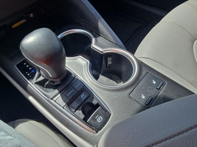 2024 Toyota Camry Hybrid XLE