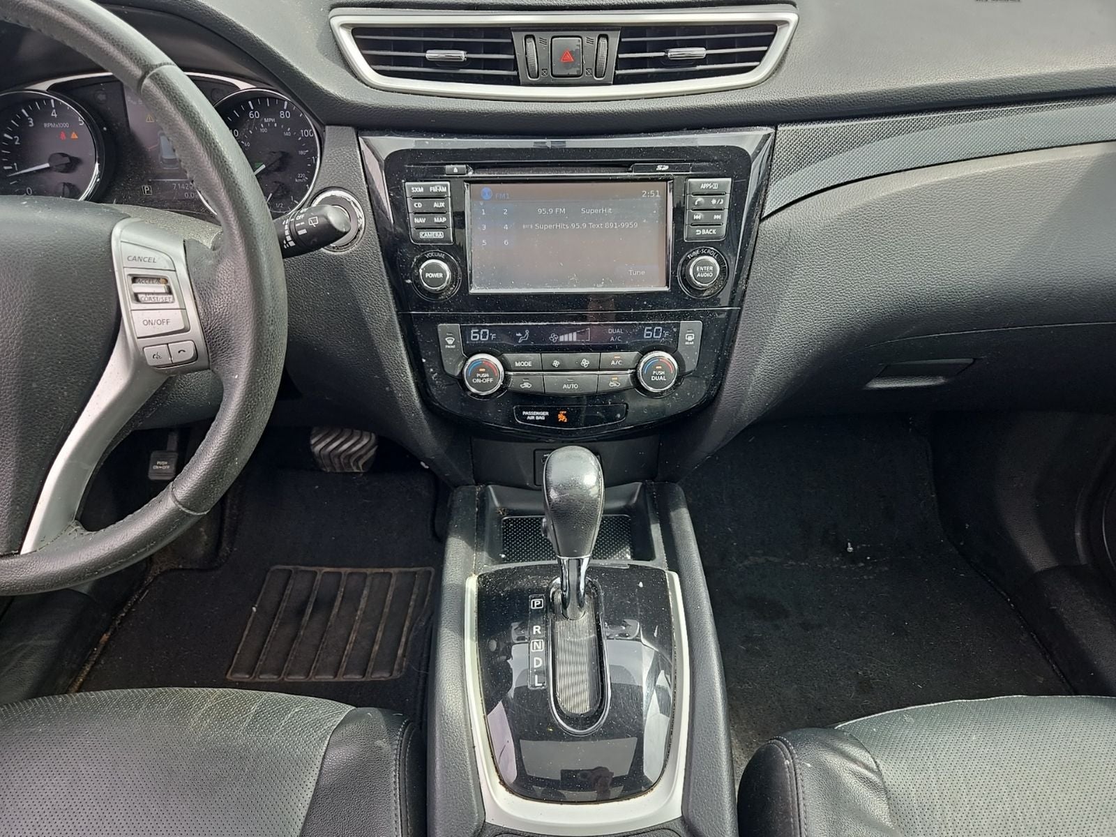 2016 Nissan Rogue SL