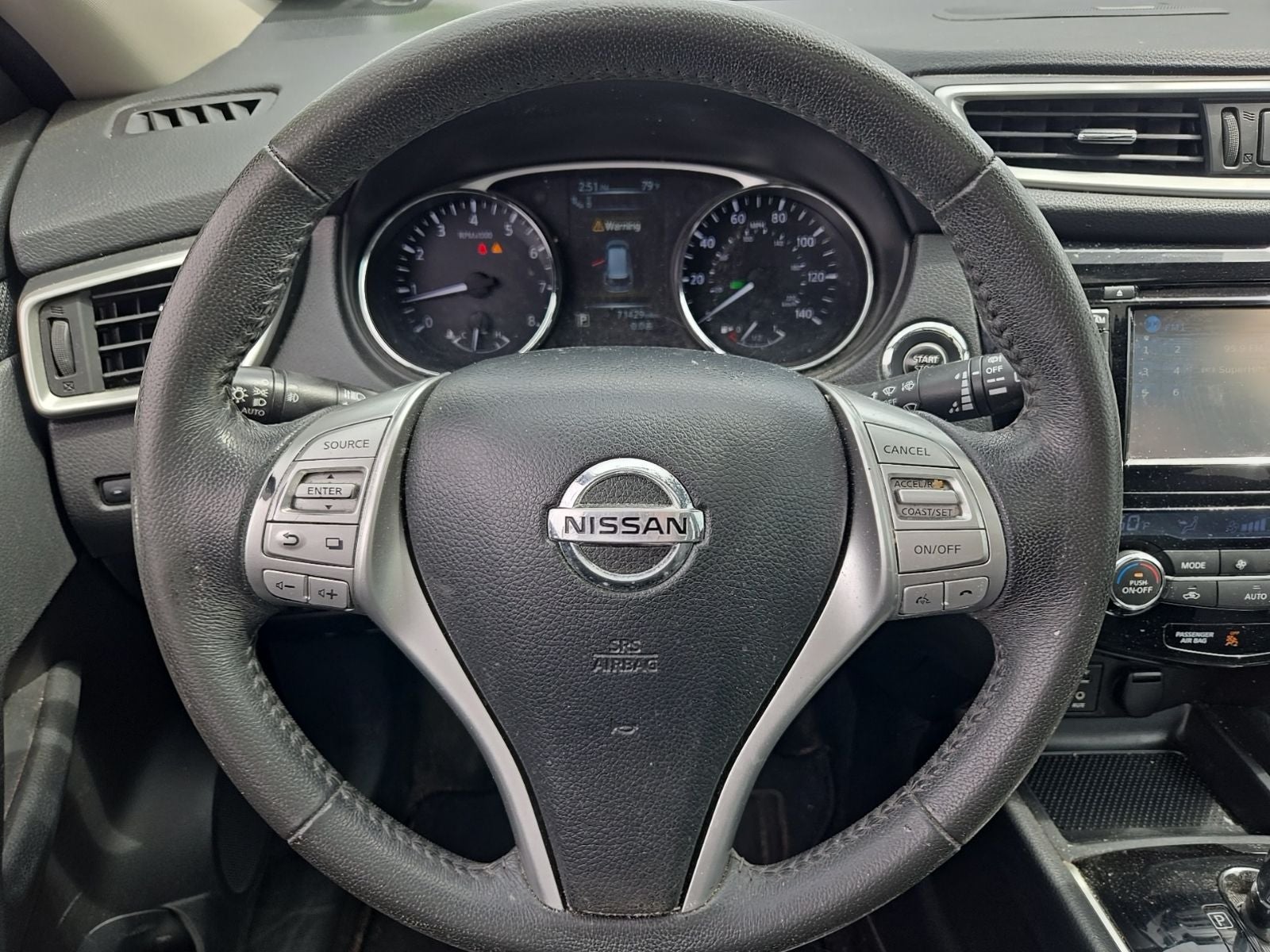 2016 Nissan Rogue SL