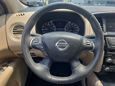 2017 Nissan Pathfinder SV