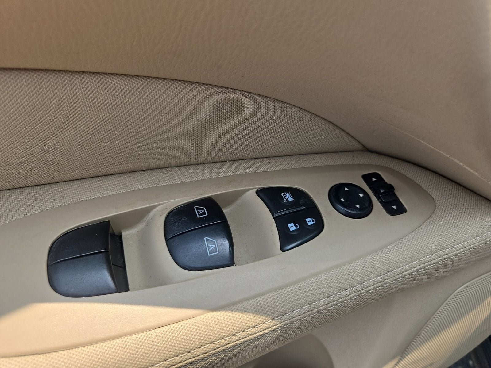 2017 Nissan Pathfinder SV