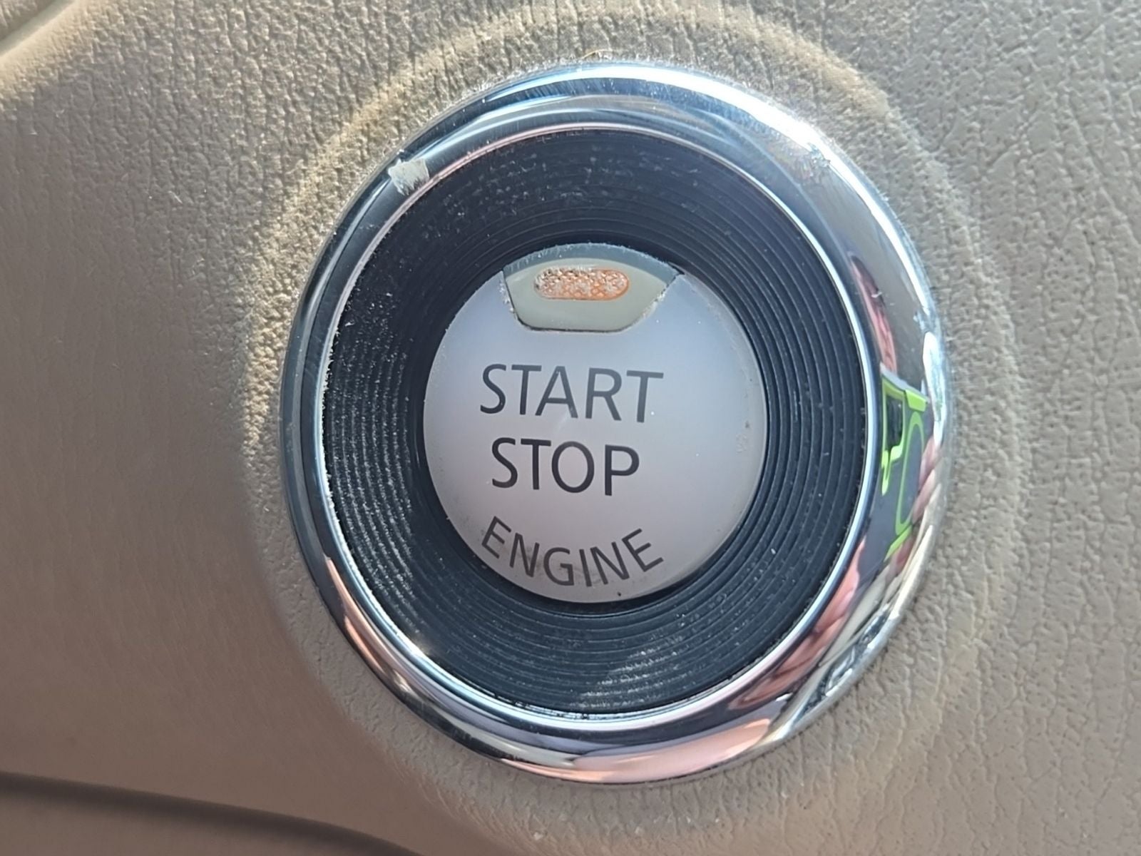2017 Nissan Pathfinder SV