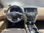 2017 Nissan Pathfinder SV