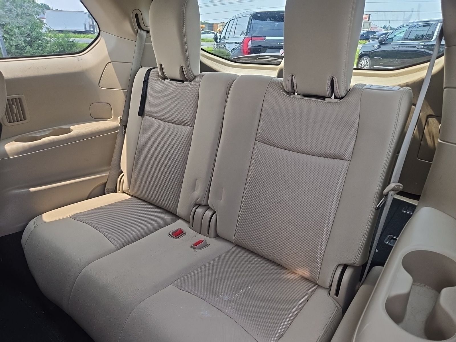 2017 Nissan Pathfinder SV