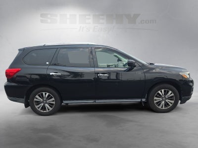 2017 Nissan Pathfinder SV