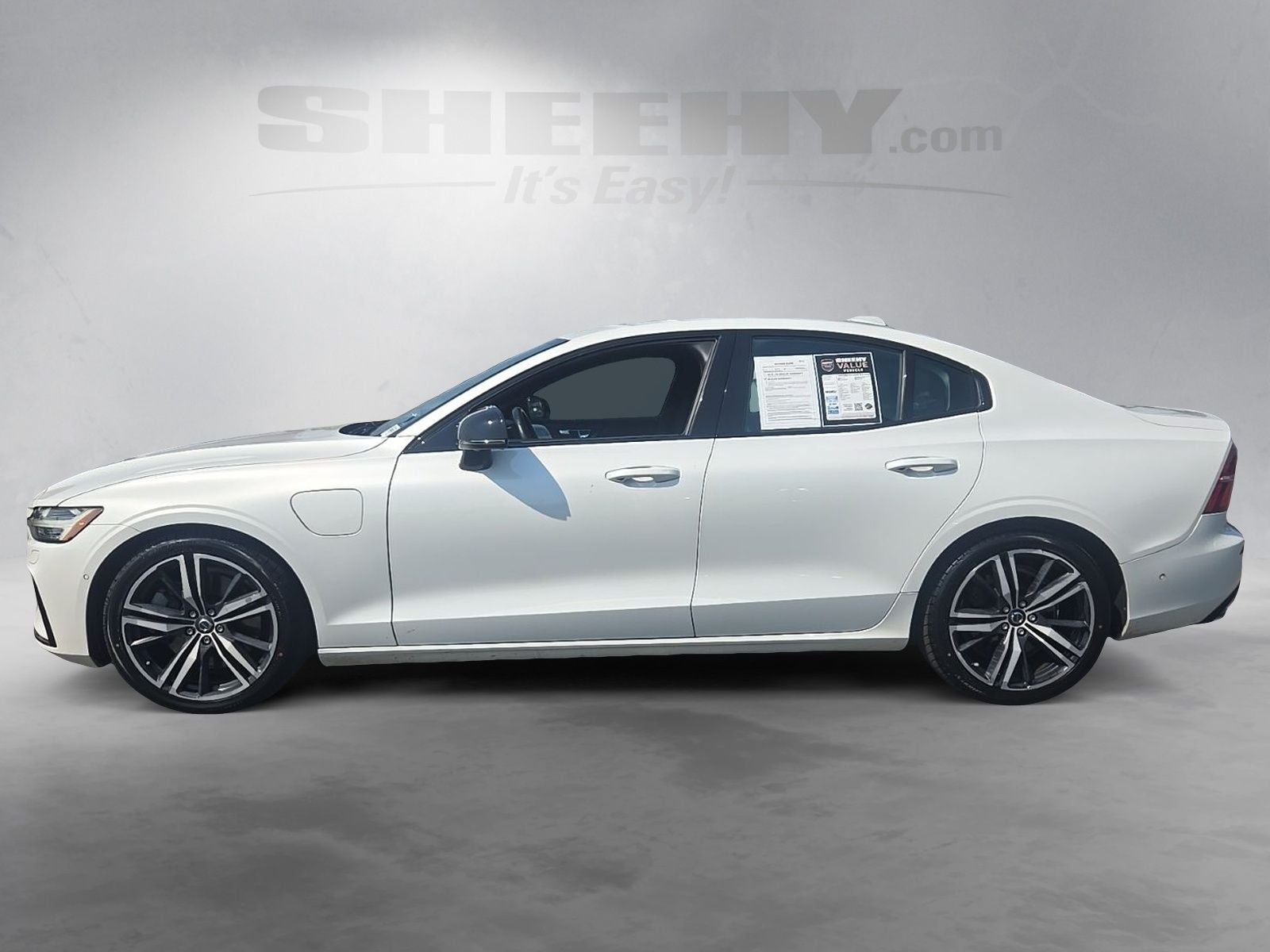 2019 Volvo S60 Hybrid T8 R-Design