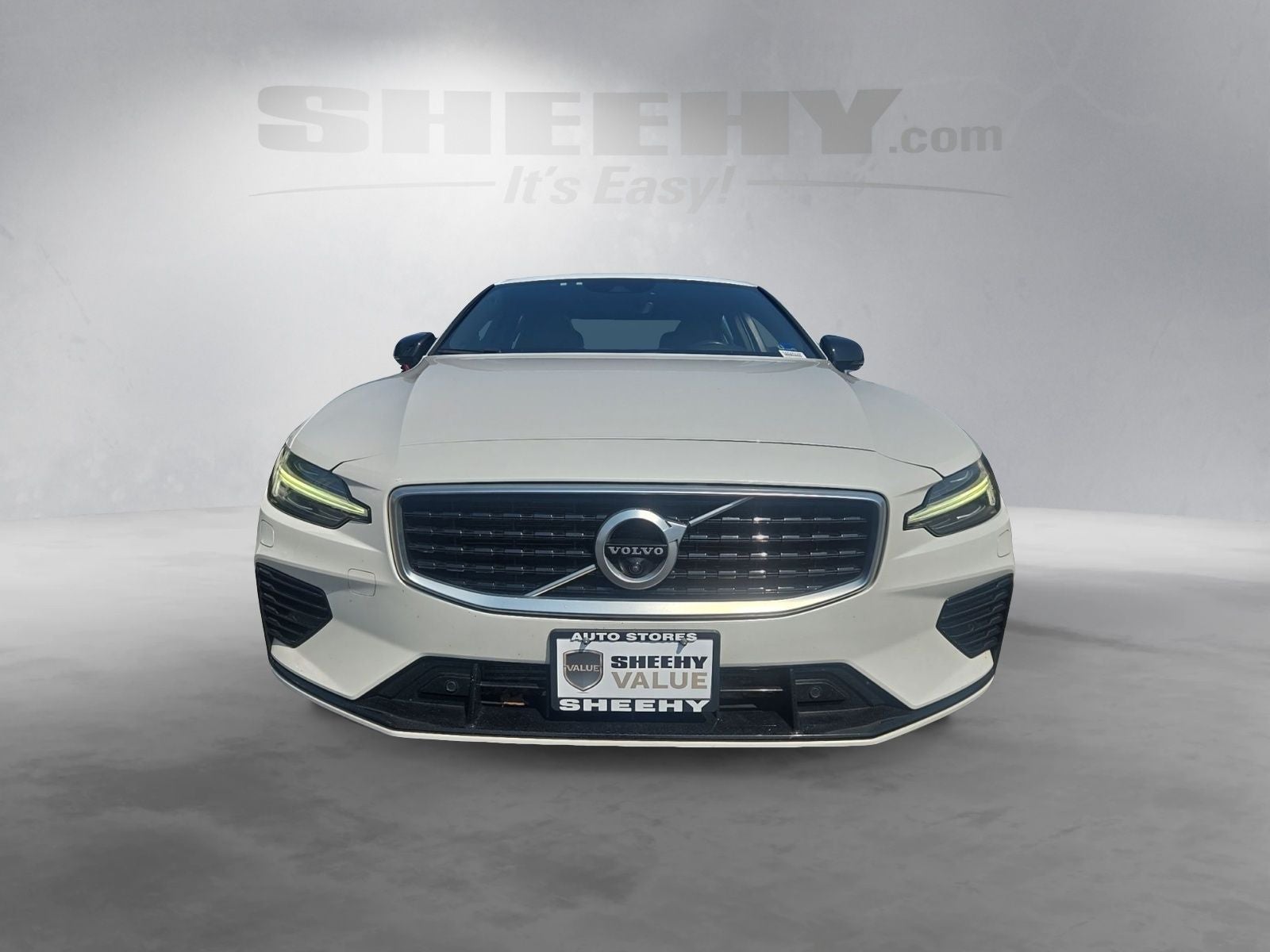 2019 Volvo S60 Hybrid T8 R-Design
