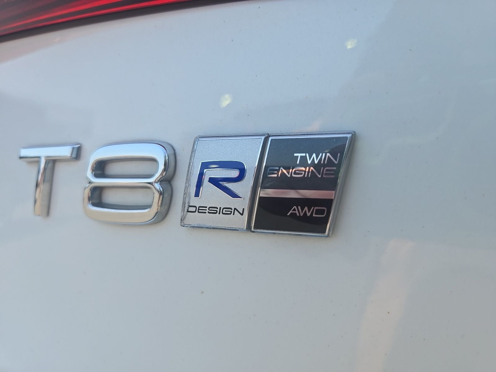 2019 Volvo S60 Hybrid T8 R-Design