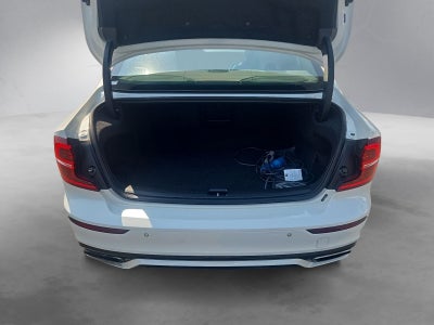 2019 Volvo S60 Hybrid T8 R-Design