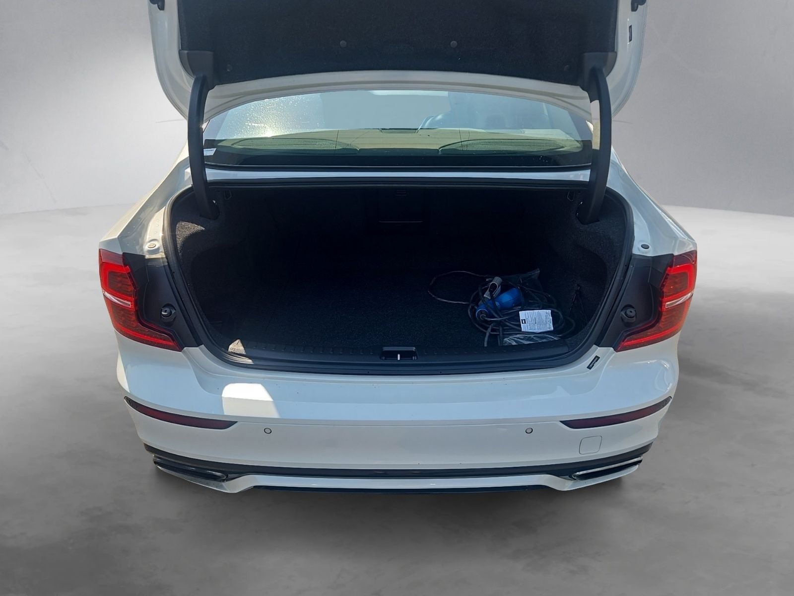 2019 Volvo S60 Hybrid T8 R-Design