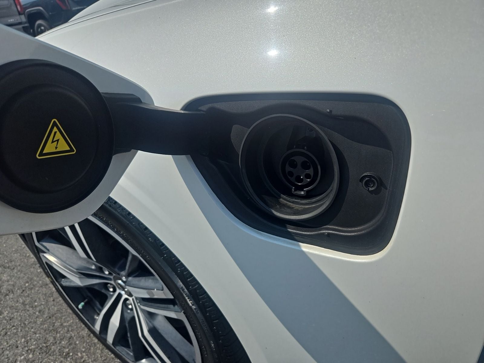 2019 Volvo S60 Hybrid T8 R-Design
