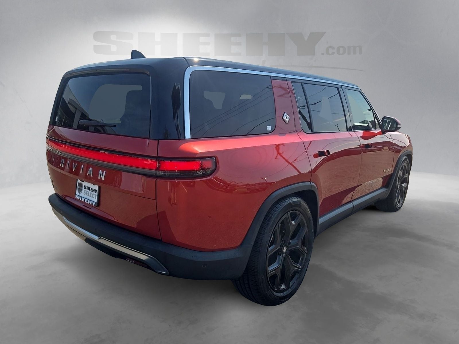 2023 Rivian R1S Adventure Quad Motor Large Pack