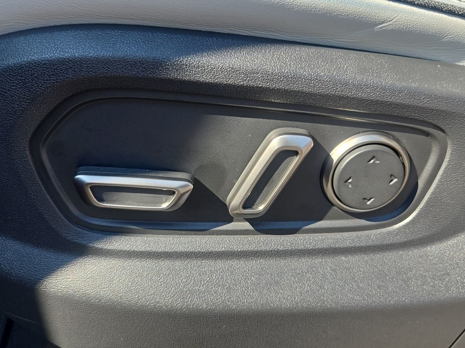 2023 Rivian R1S Adventure Quad Motor Large Pack